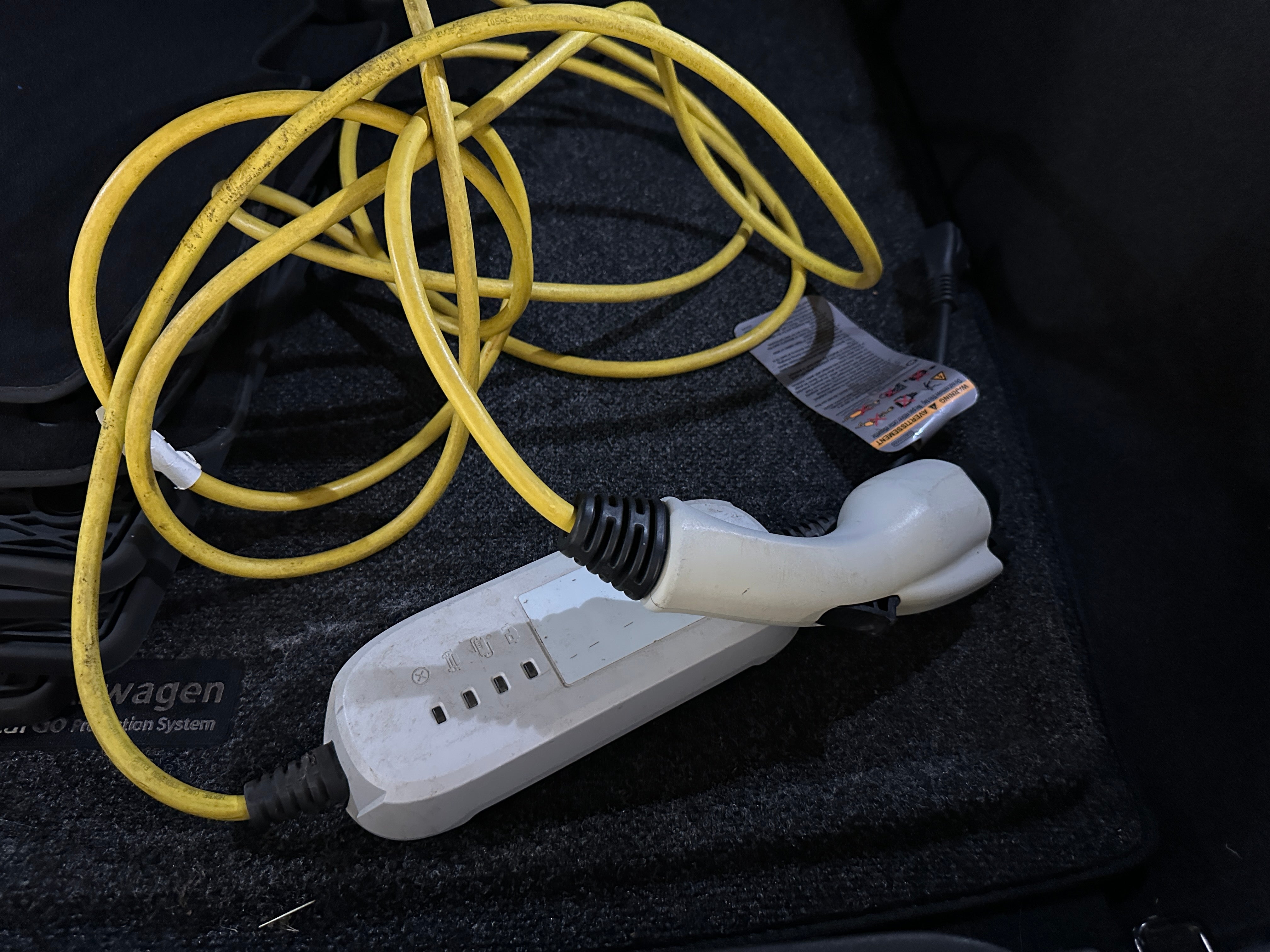 Used 2021 Volkswagen ID.4 PRO with VIN WVGRMPE24MP043957 for sale in Auburn, WA