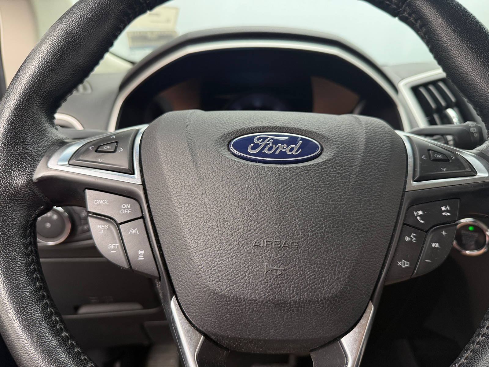 Thumbnail: 2019 Ford Edge - 5