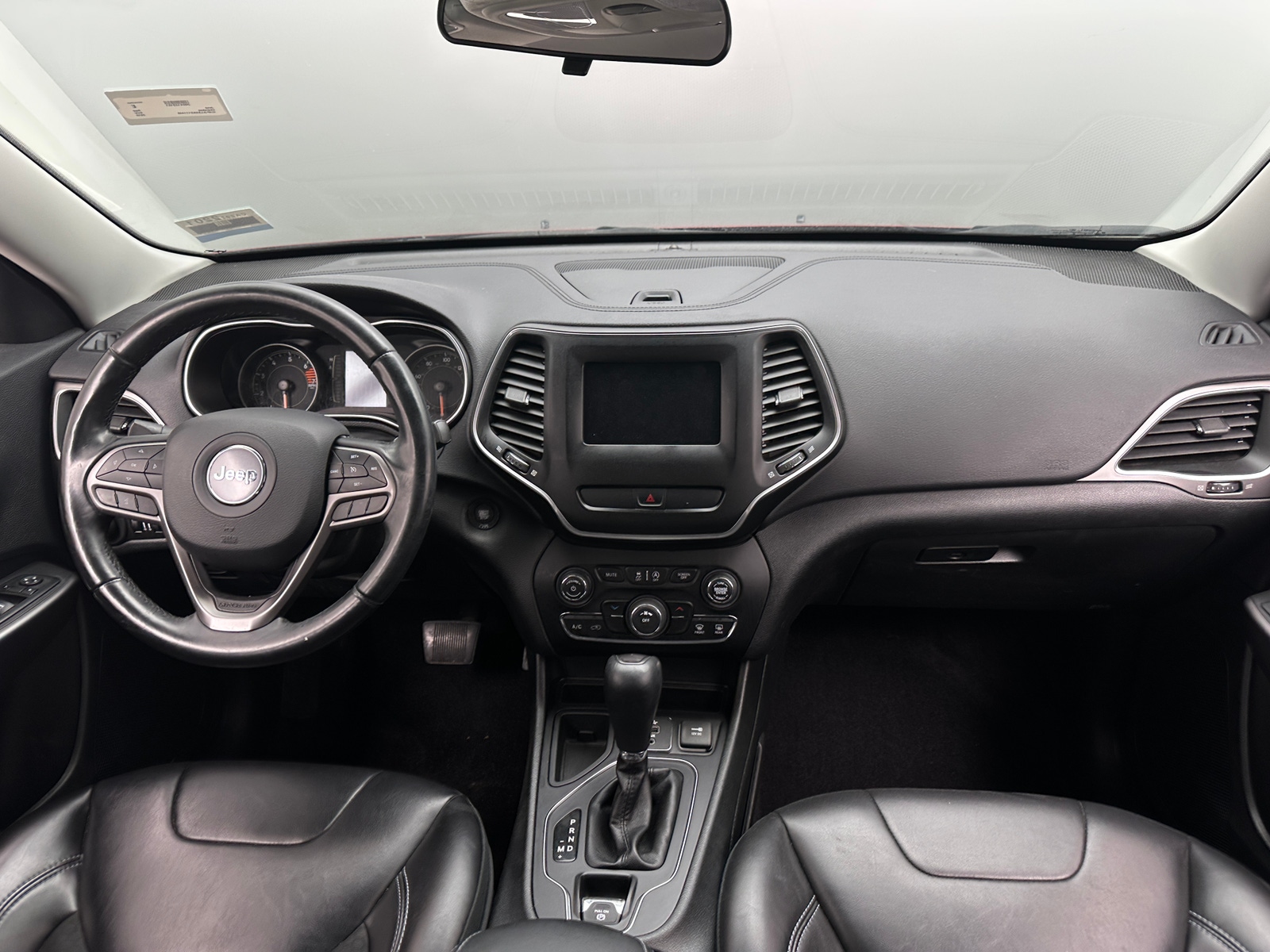 Thumbnail: 2019 Jeep Cherokee - 3