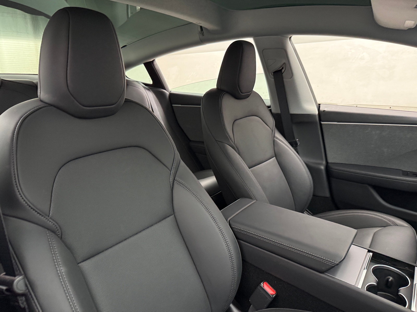 Thumbnail: 2025 Tesla Model 3 - 2