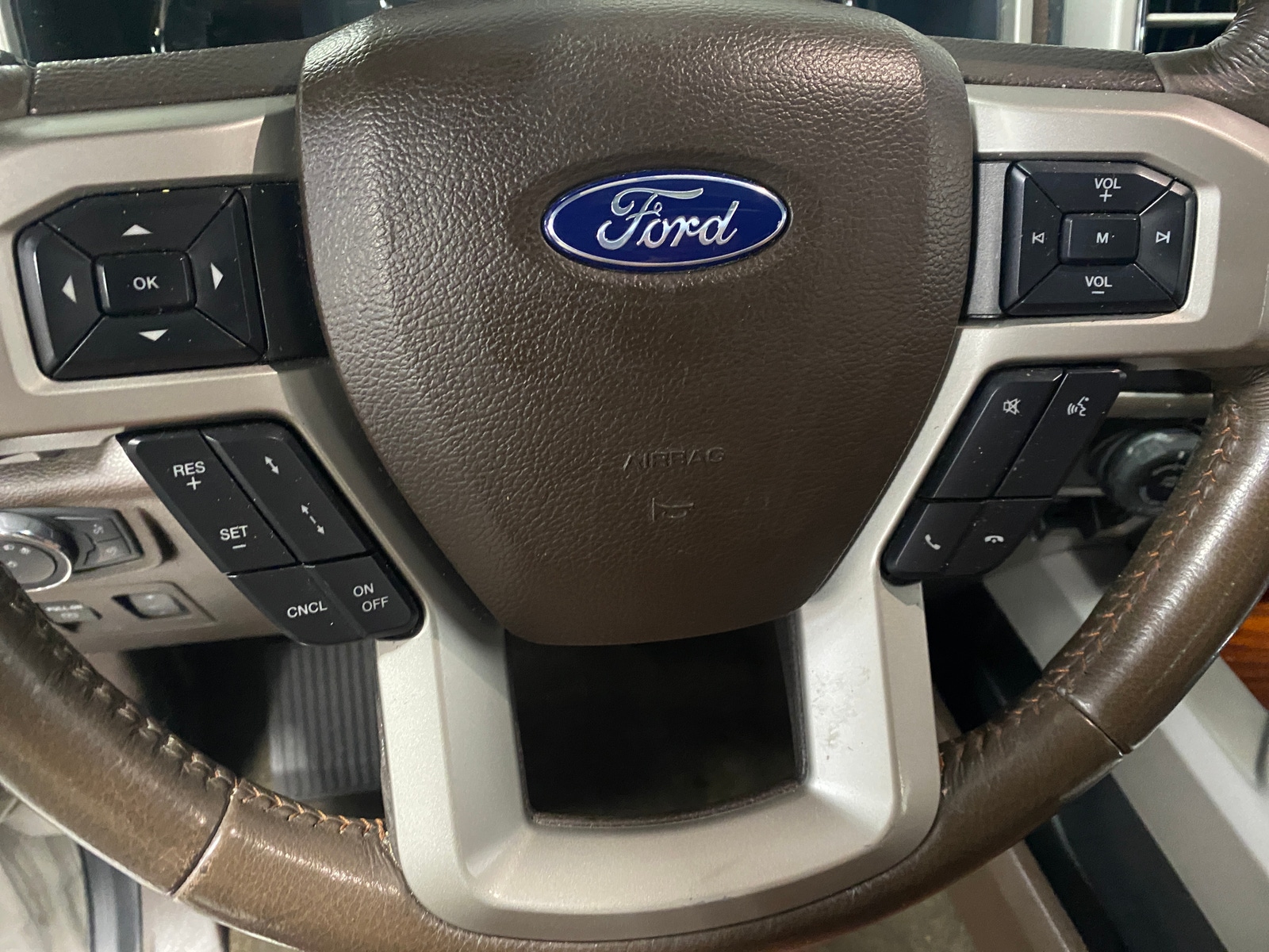 Thumbnail: 2019 Ford Econoline - 4