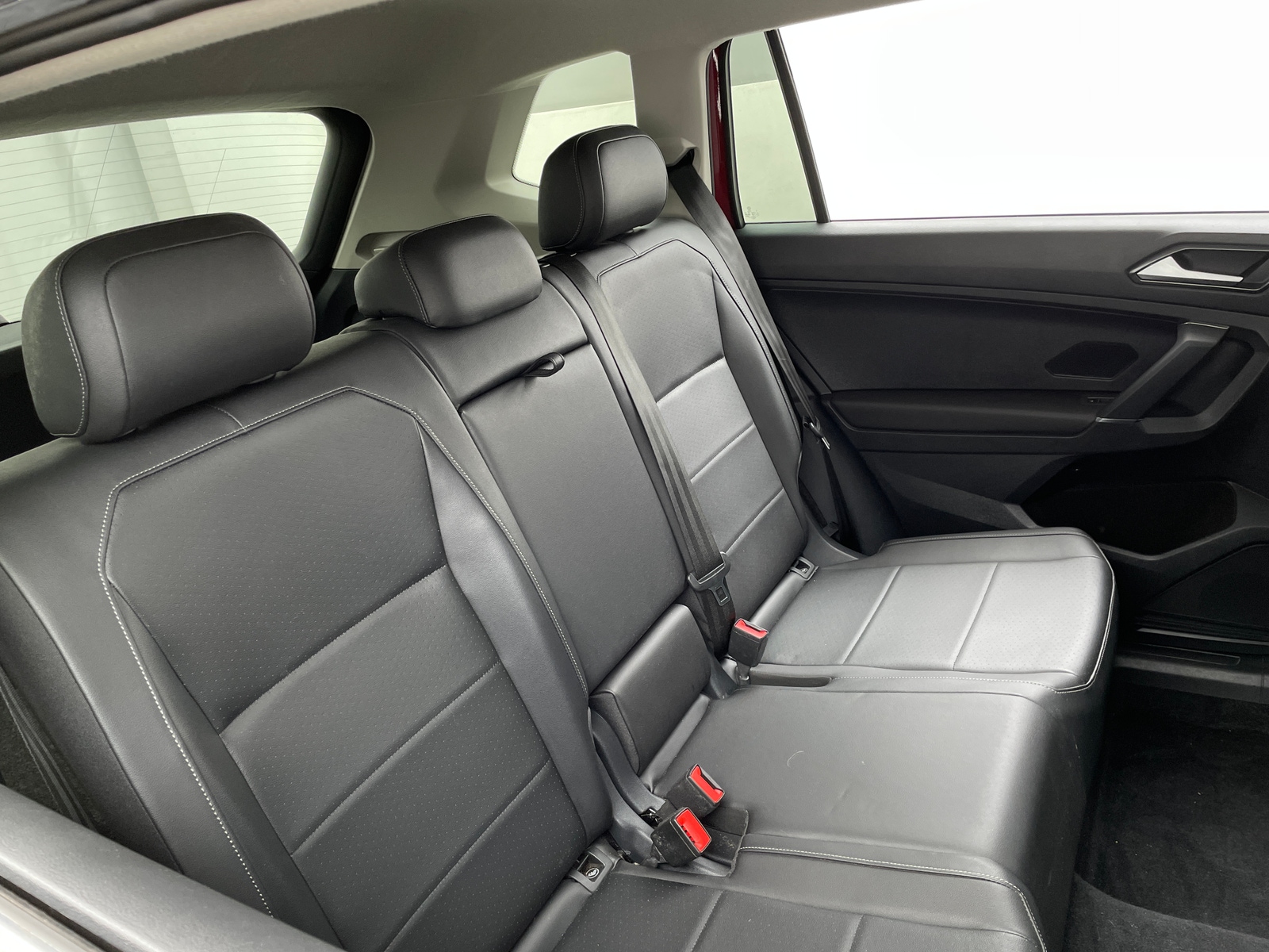 Thumbnail: 2018 Volkswagen Tiguan - 5