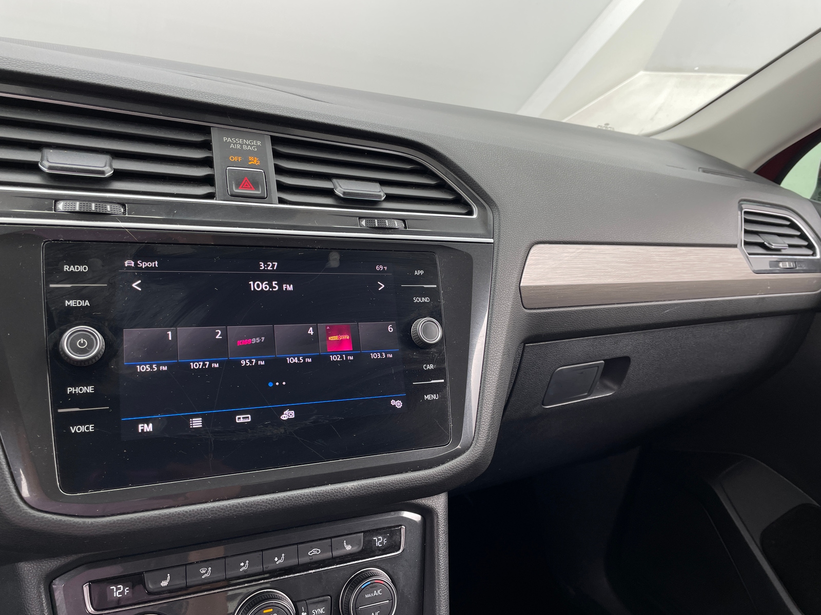 Thumbnail: 2018 Volkswagen Tiguan - 3