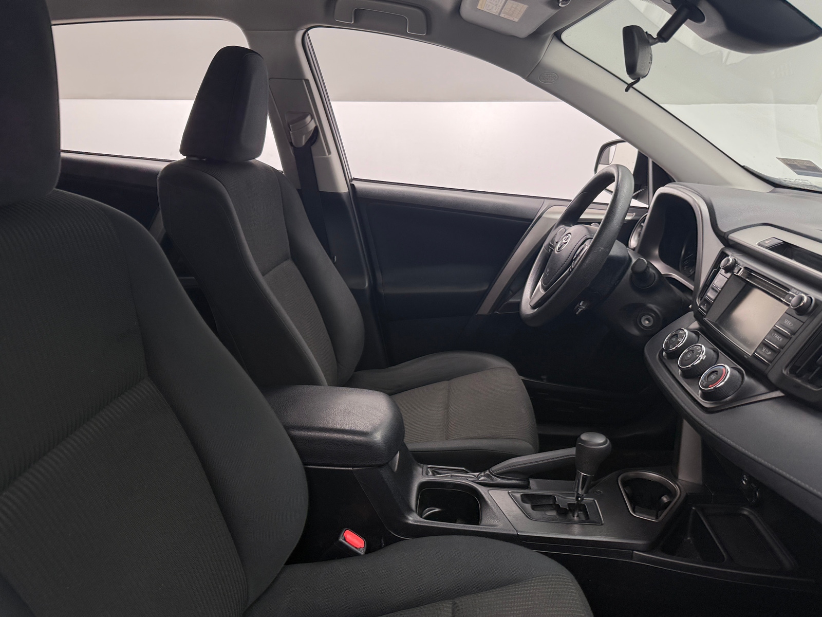 Thumbnail: 2018 Toyota RAV4 - 2