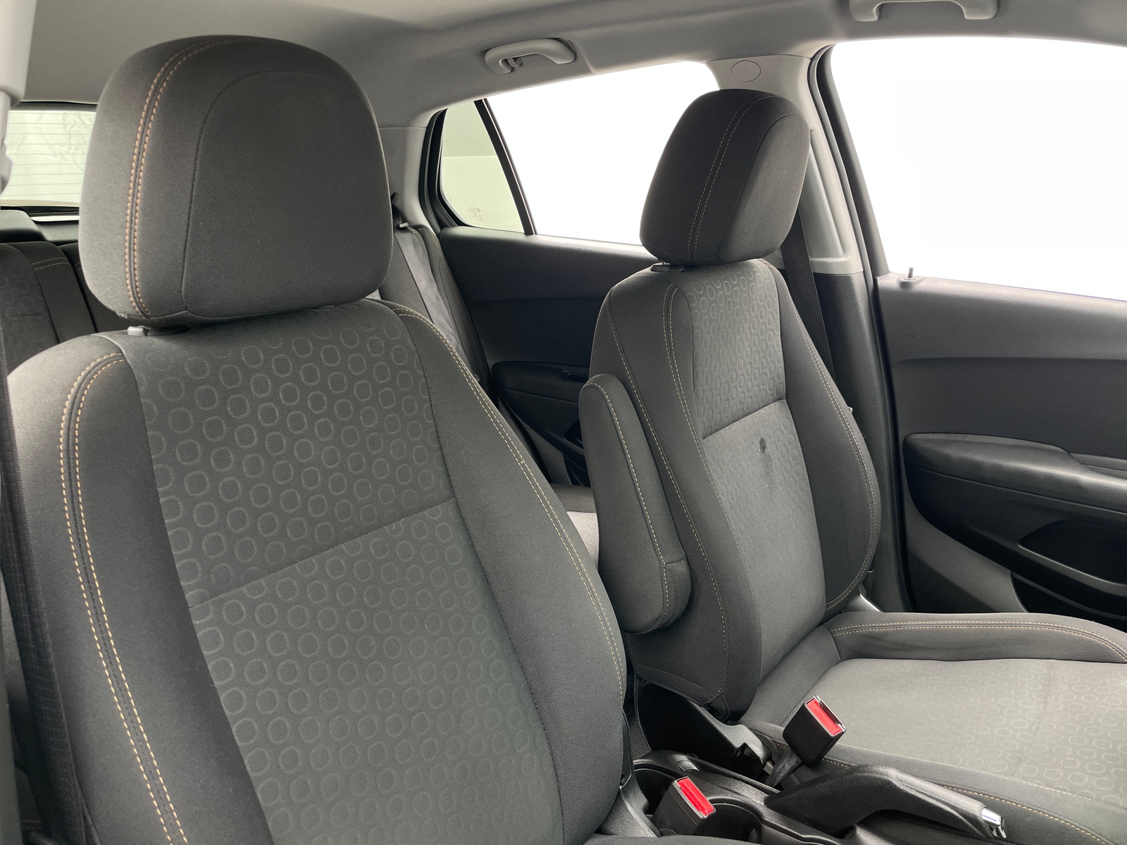 Thumbnail: 2019 Chevrolet Trax - 2