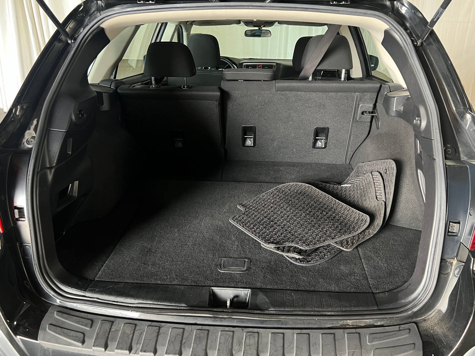Thumbnail: 2018 Subaru Outback - 7