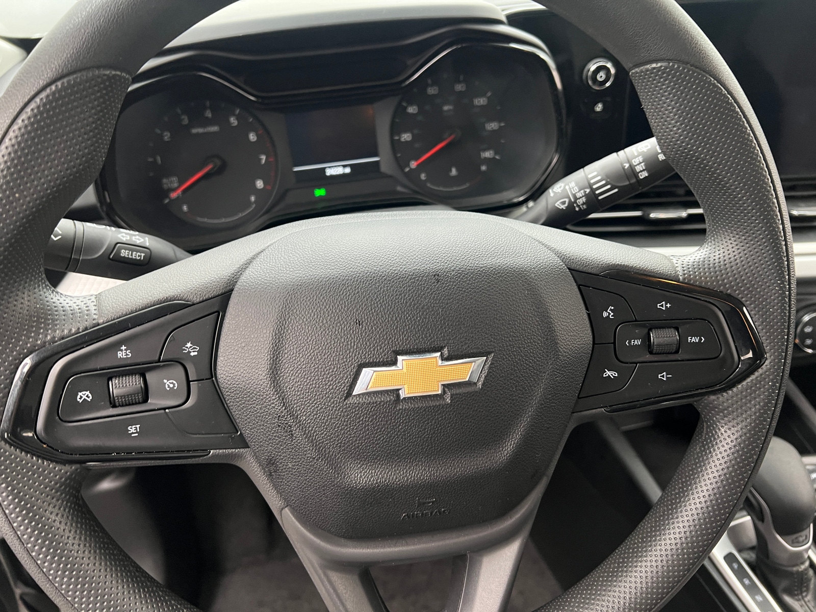 Thumbnail: 2025 Chevrolet Trax - 5