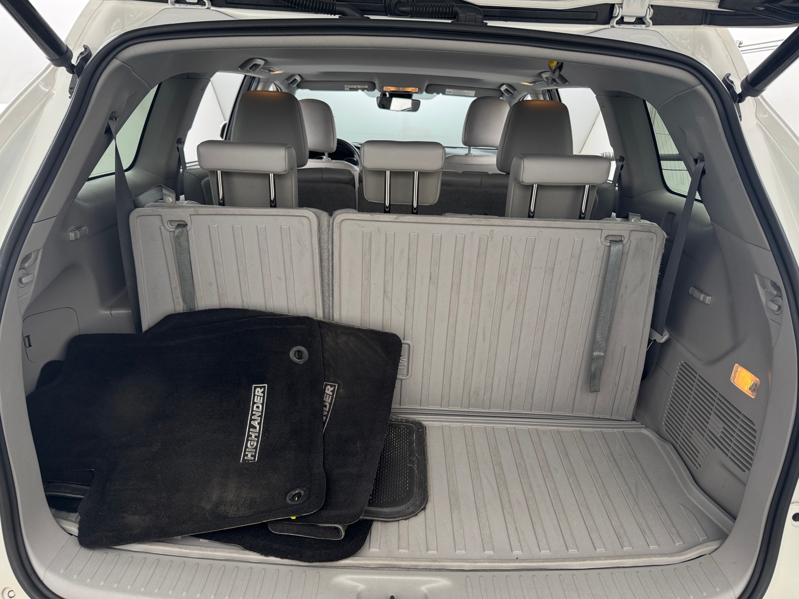 Thumbnail: 2019 Toyota Highlander - 6