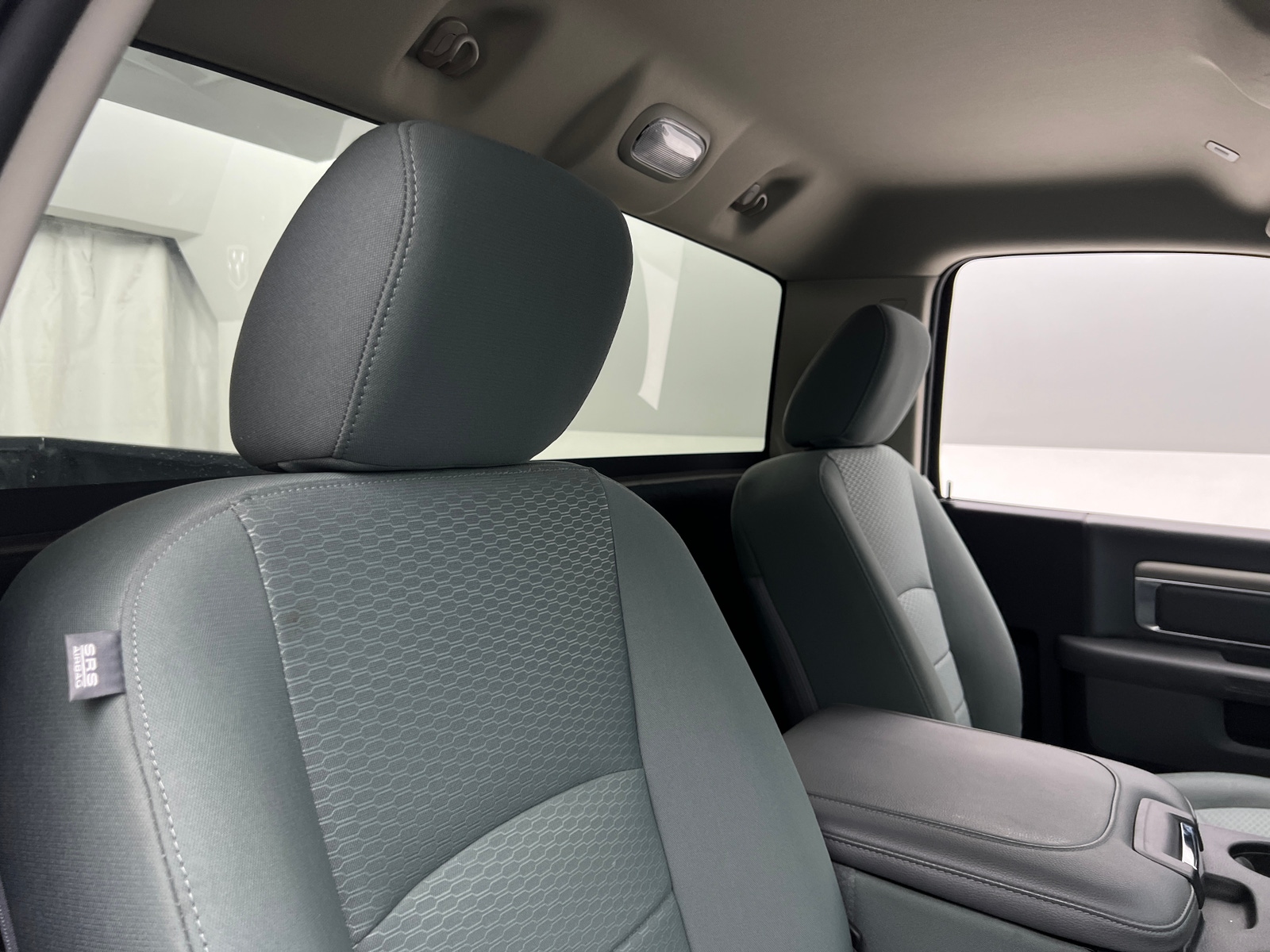 Thumbnail: 2019 RAM 1500 Classic - 2