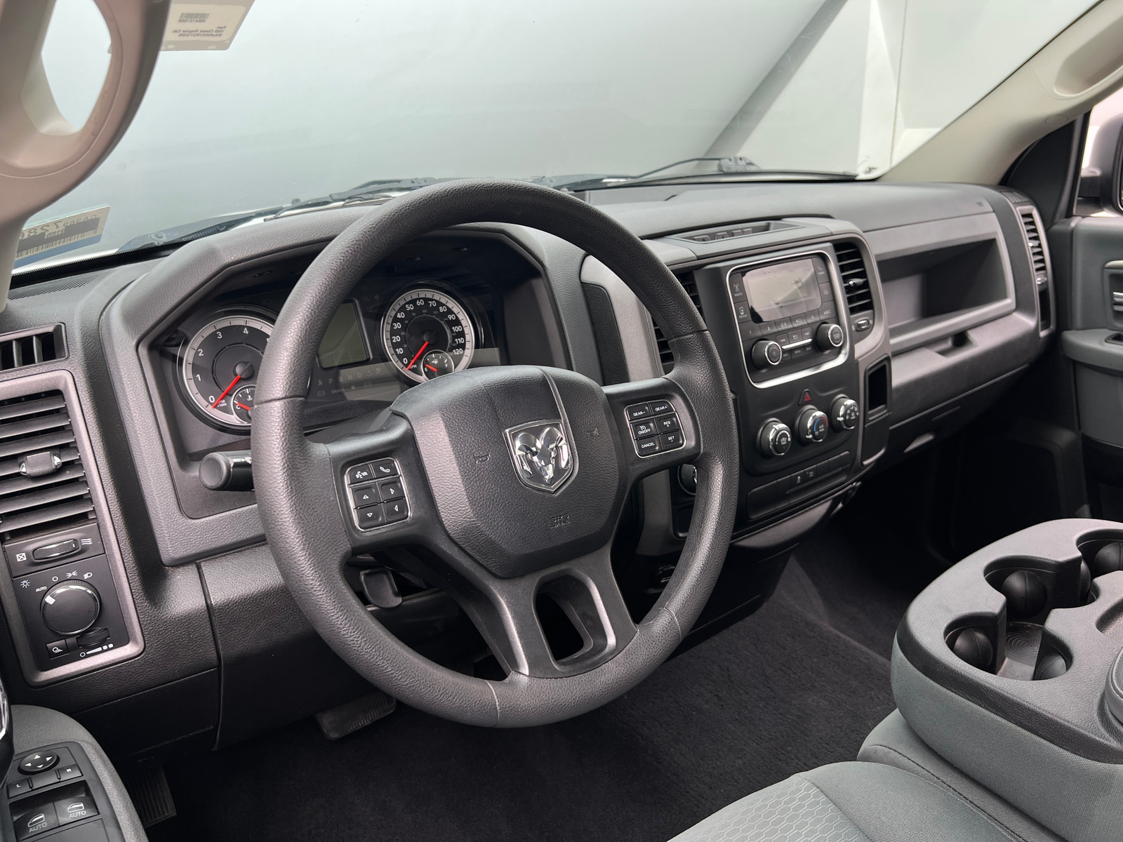 Thumbnail: 2019 RAM 1500 Classic - 5