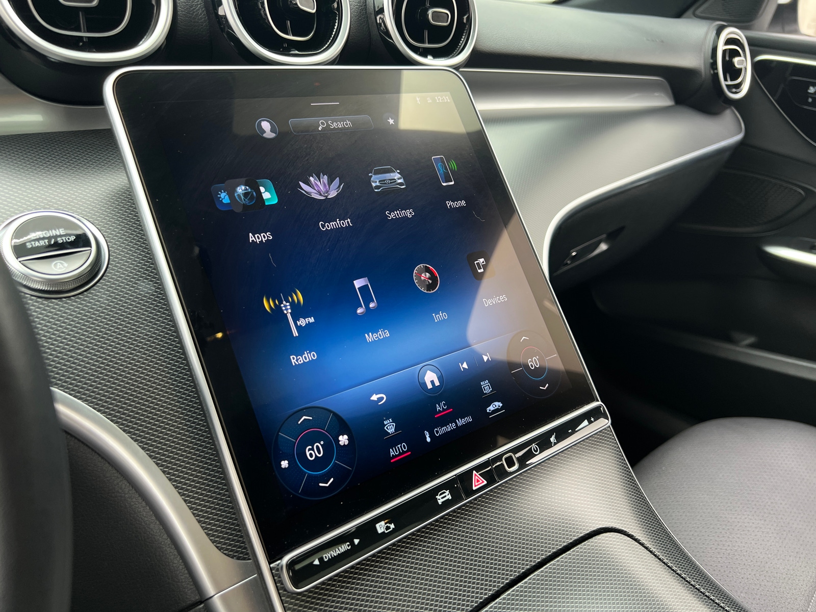 Thumbnail: 2024 Mercedes-Benz C-Class - 3