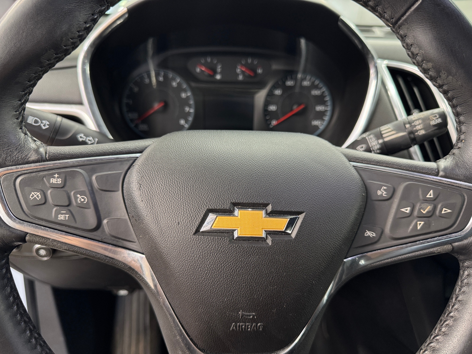 Thumbnail: 2018 Chevrolet Equinox - 5