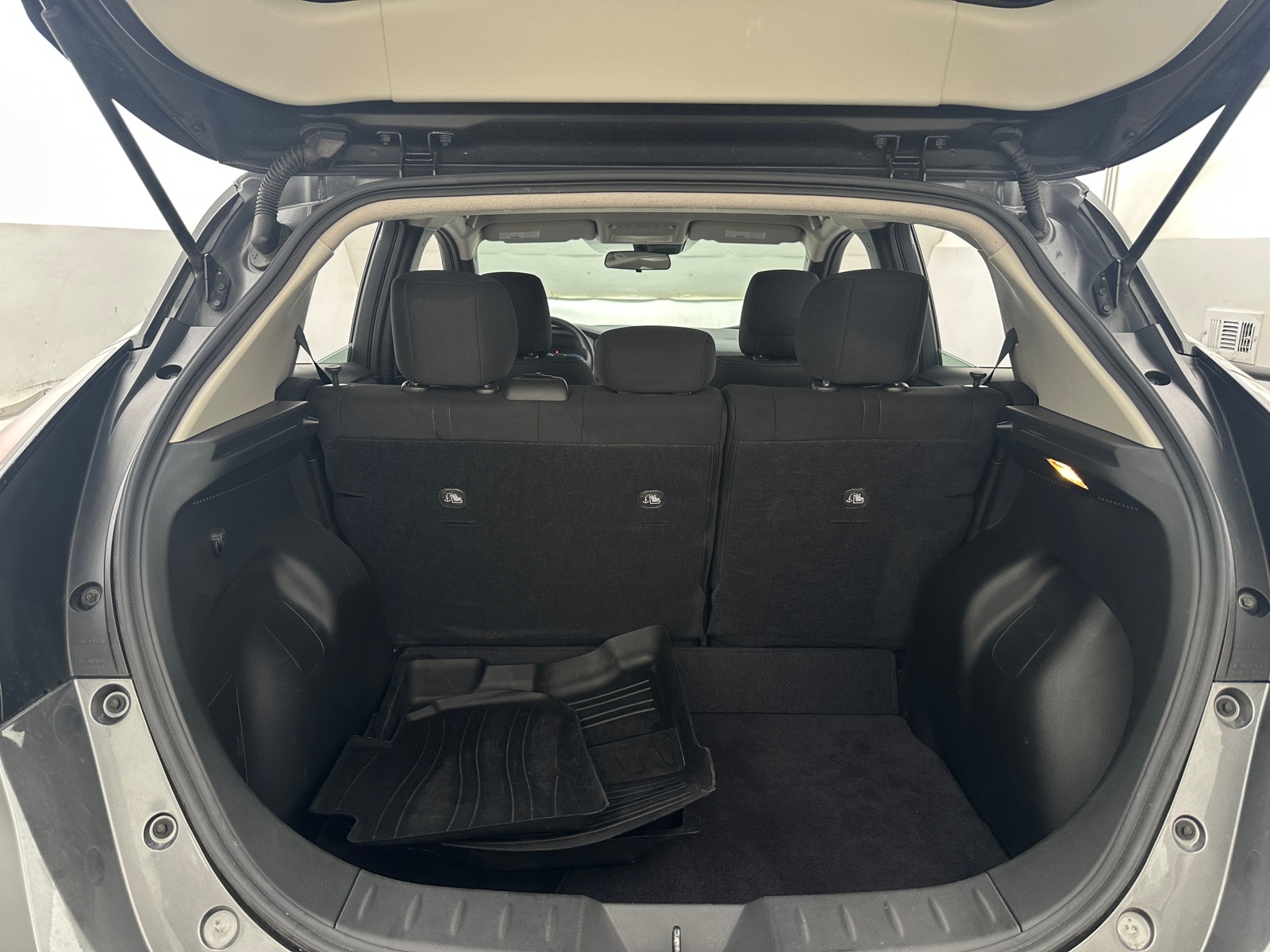 Thumbnail: 2023 Nissan Leaf - 7