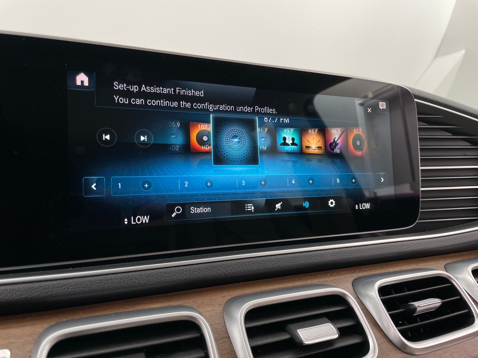 Thumbnail: 2021 Mercedes-Benz GLE - 3
