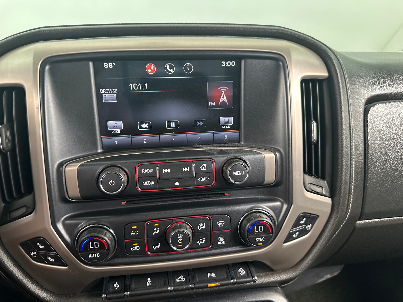 Thumbnail: 2015 GMC Sierra 1500 - 3