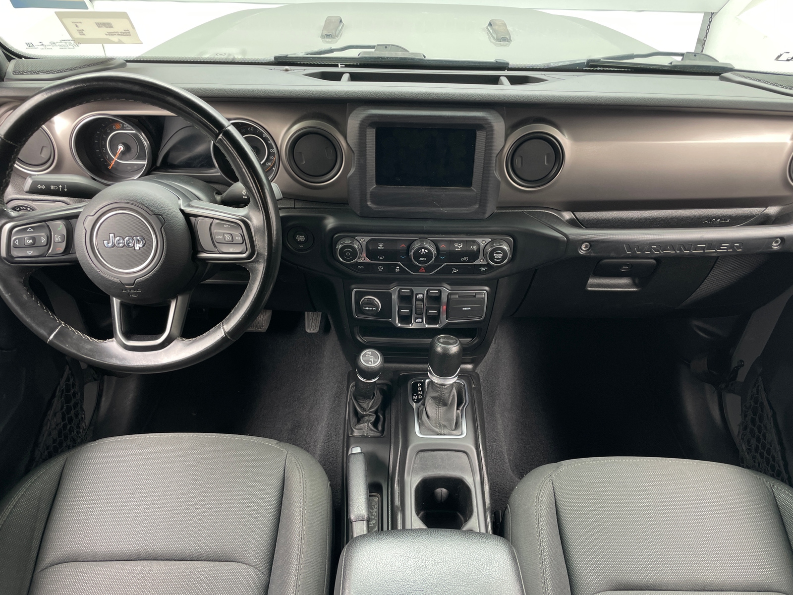 Thumbnail: 2020 Jeep Wrangler - 3