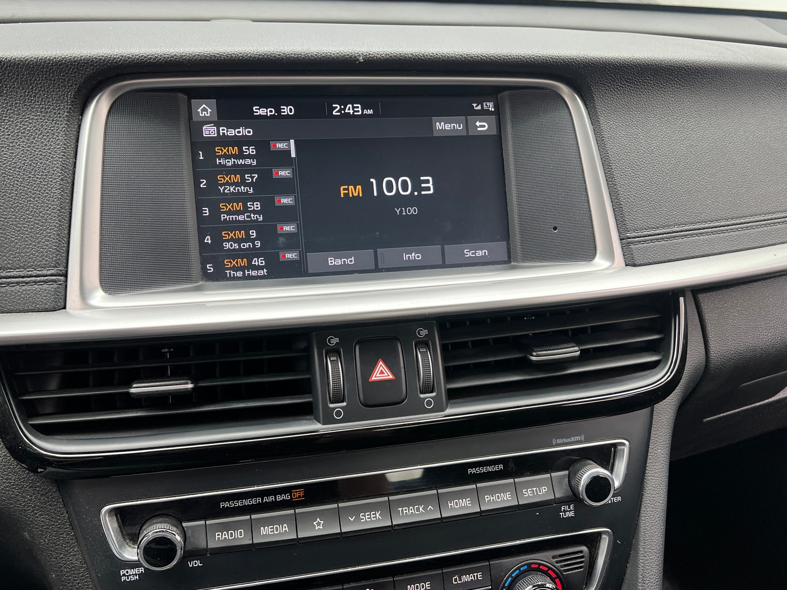 Thumbnail: 2019 Kia Optima - 4