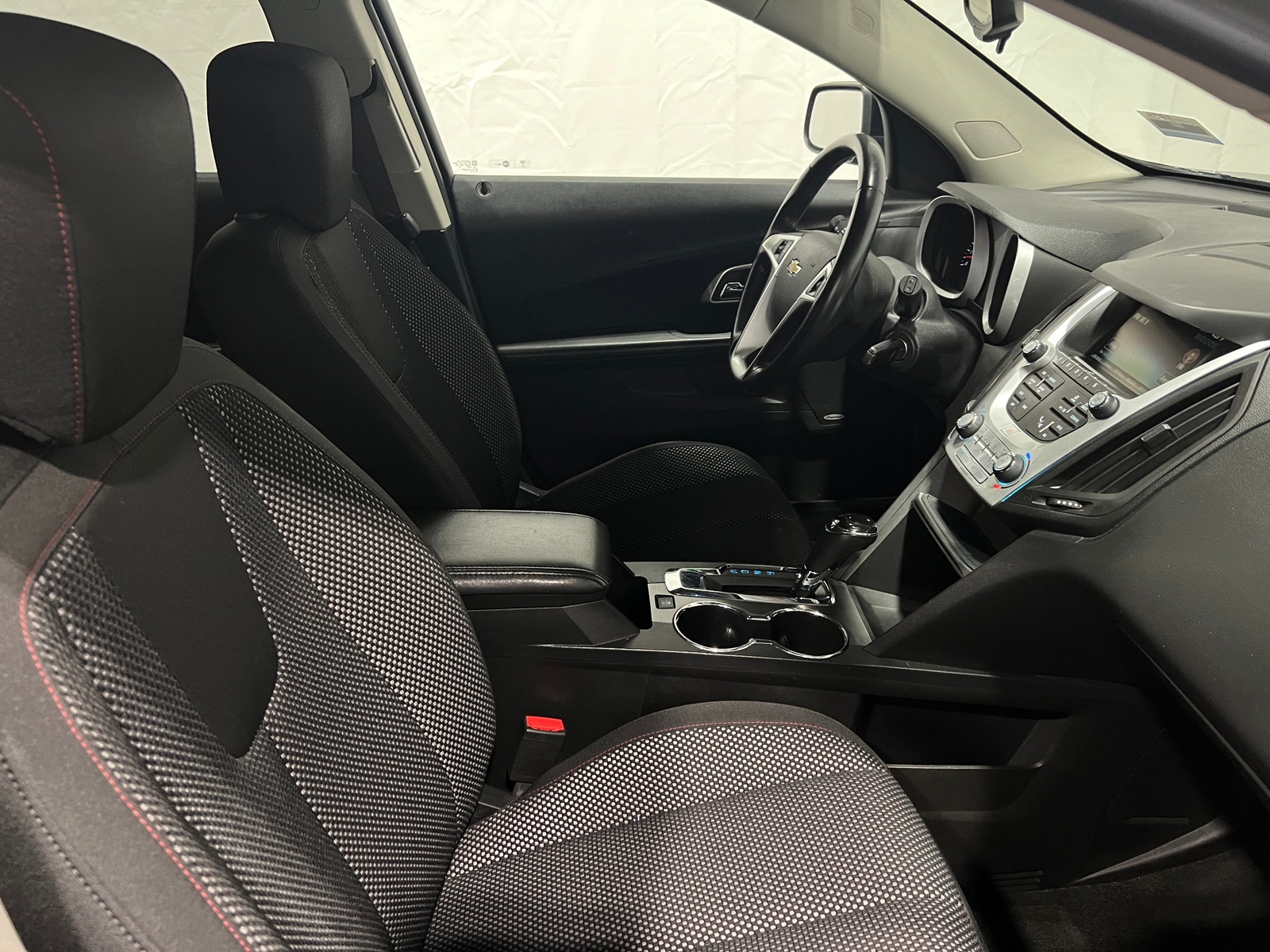 Thumbnail: 2017 Chevrolet Equinox - 2