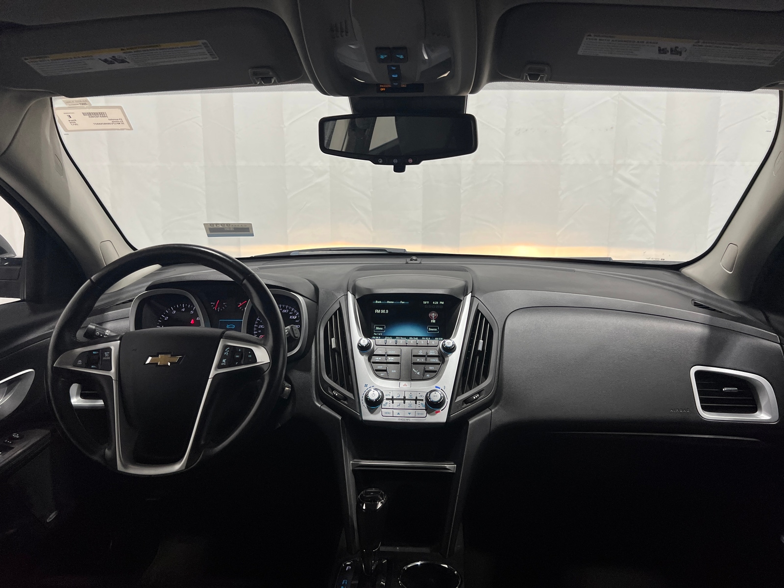 Thumbnail: 2017 Chevrolet Equinox - 3