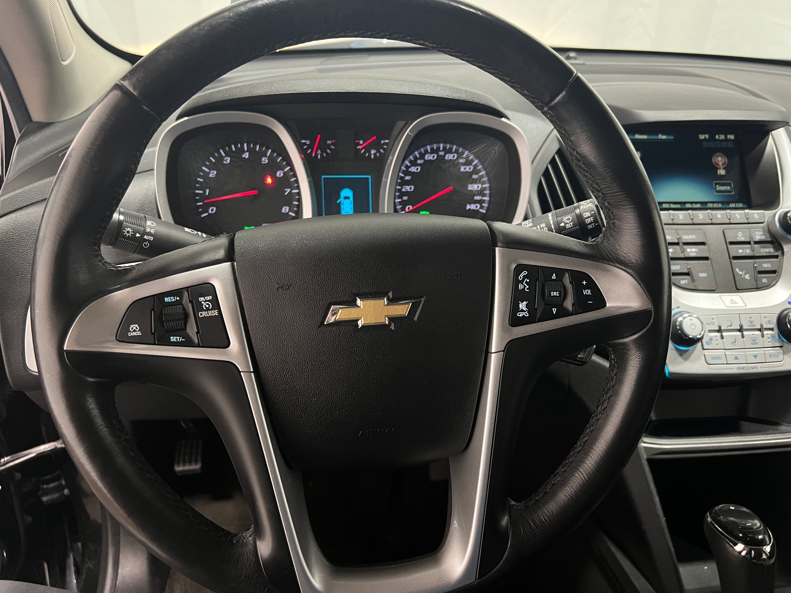 Thumbnail: 2017 Chevrolet Equinox - 5