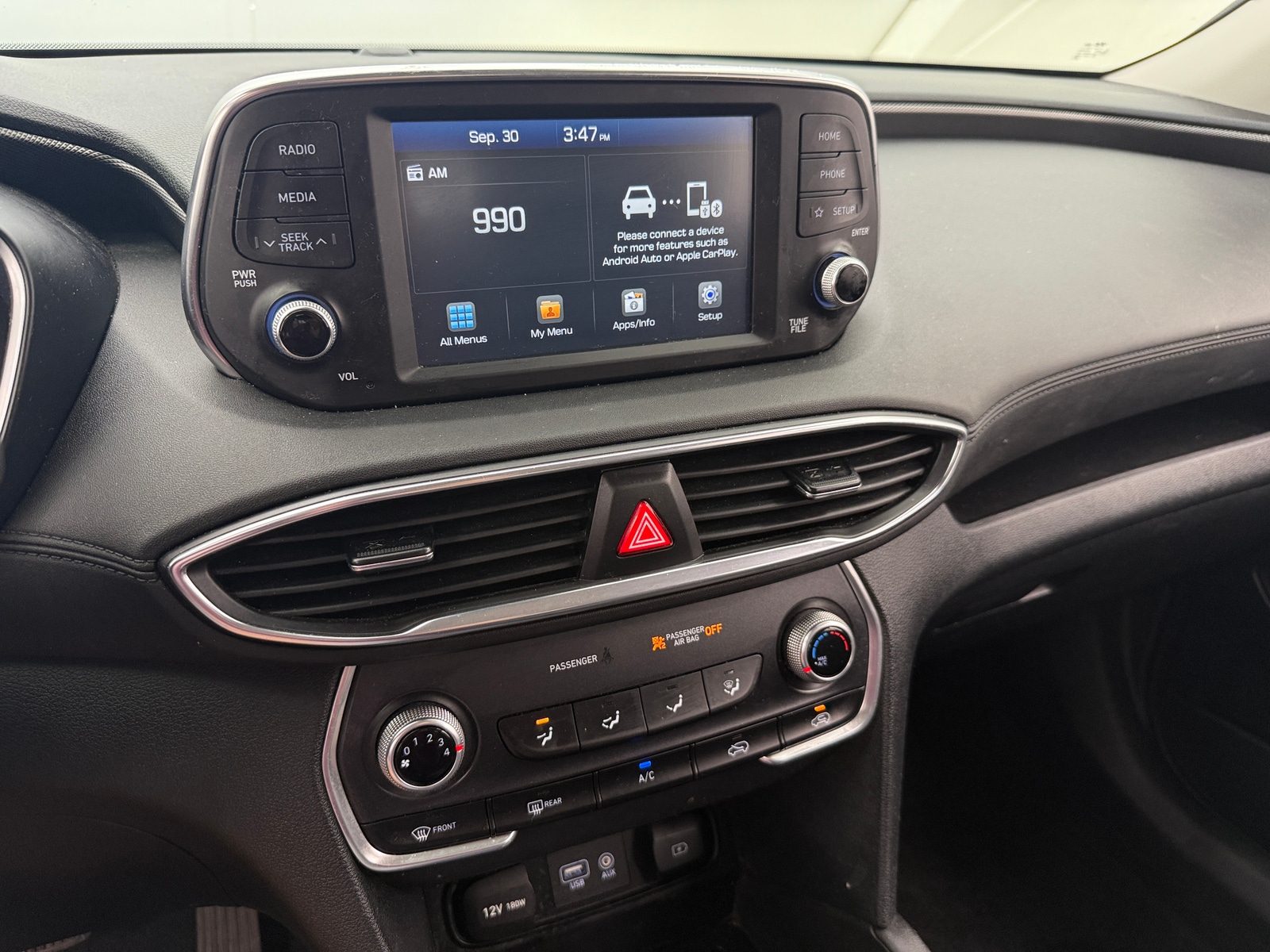 Thumbnail: 2019 Hyundai Santa Fe - 4