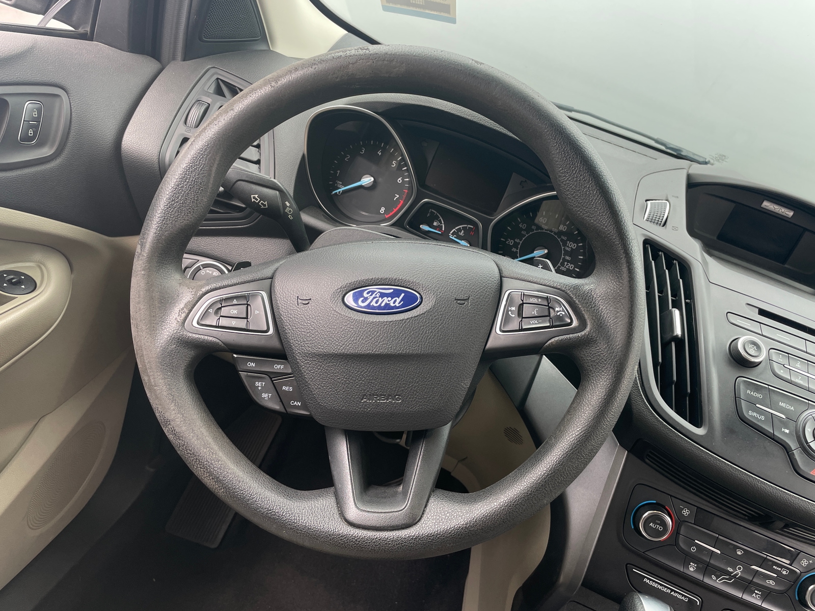 Thumbnail: 2017 Ford Escape - 5