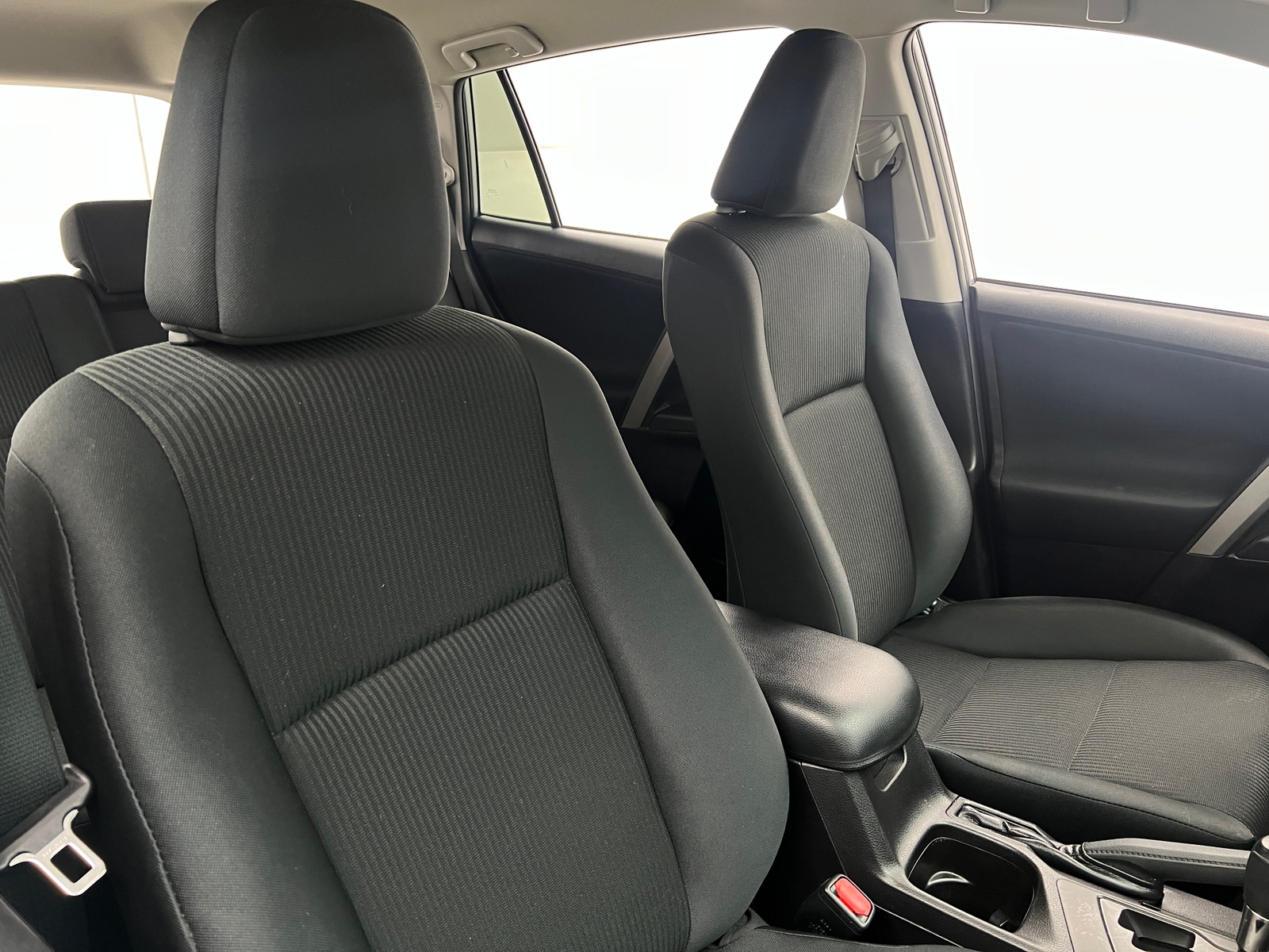 Thumbnail: 2017 Toyota RAV4 - 2