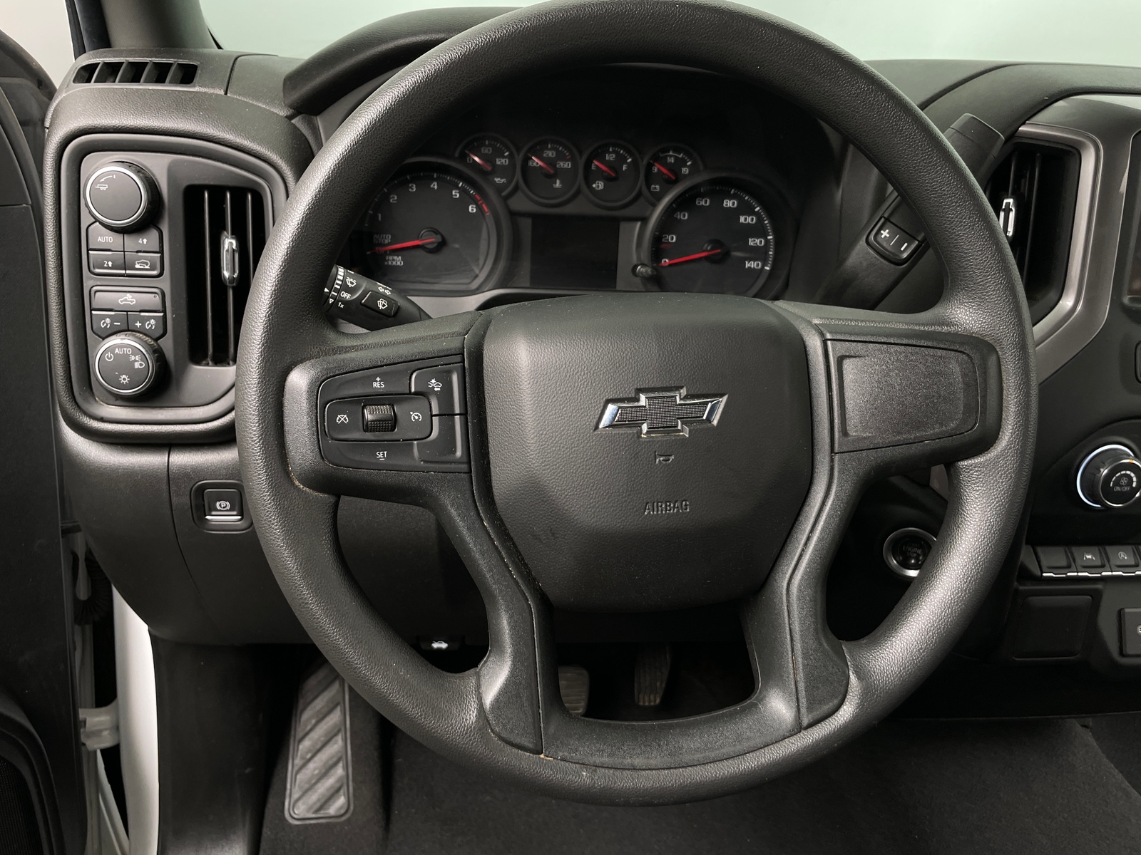 Thumbnail: 2022 Chevrolet Silverado 1500 - 5