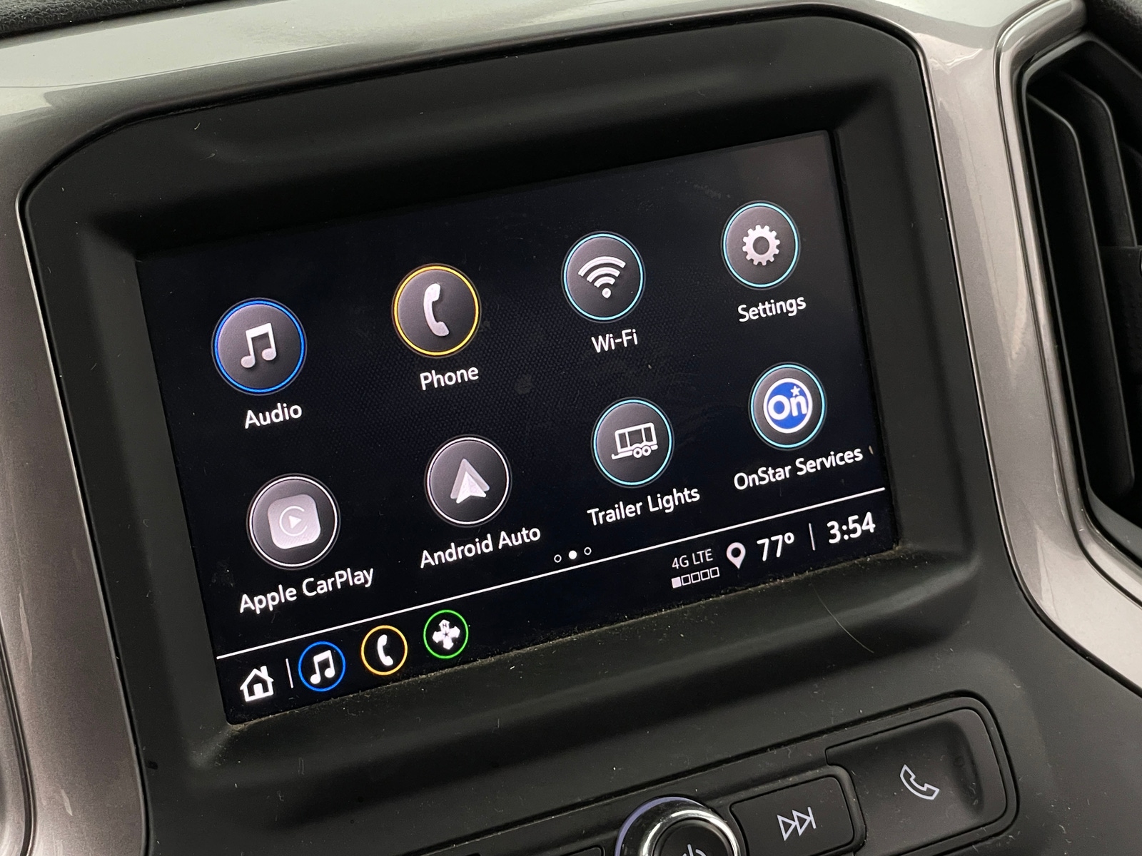 Thumbnail: 2022 Chevrolet Silverado 1500 - 4