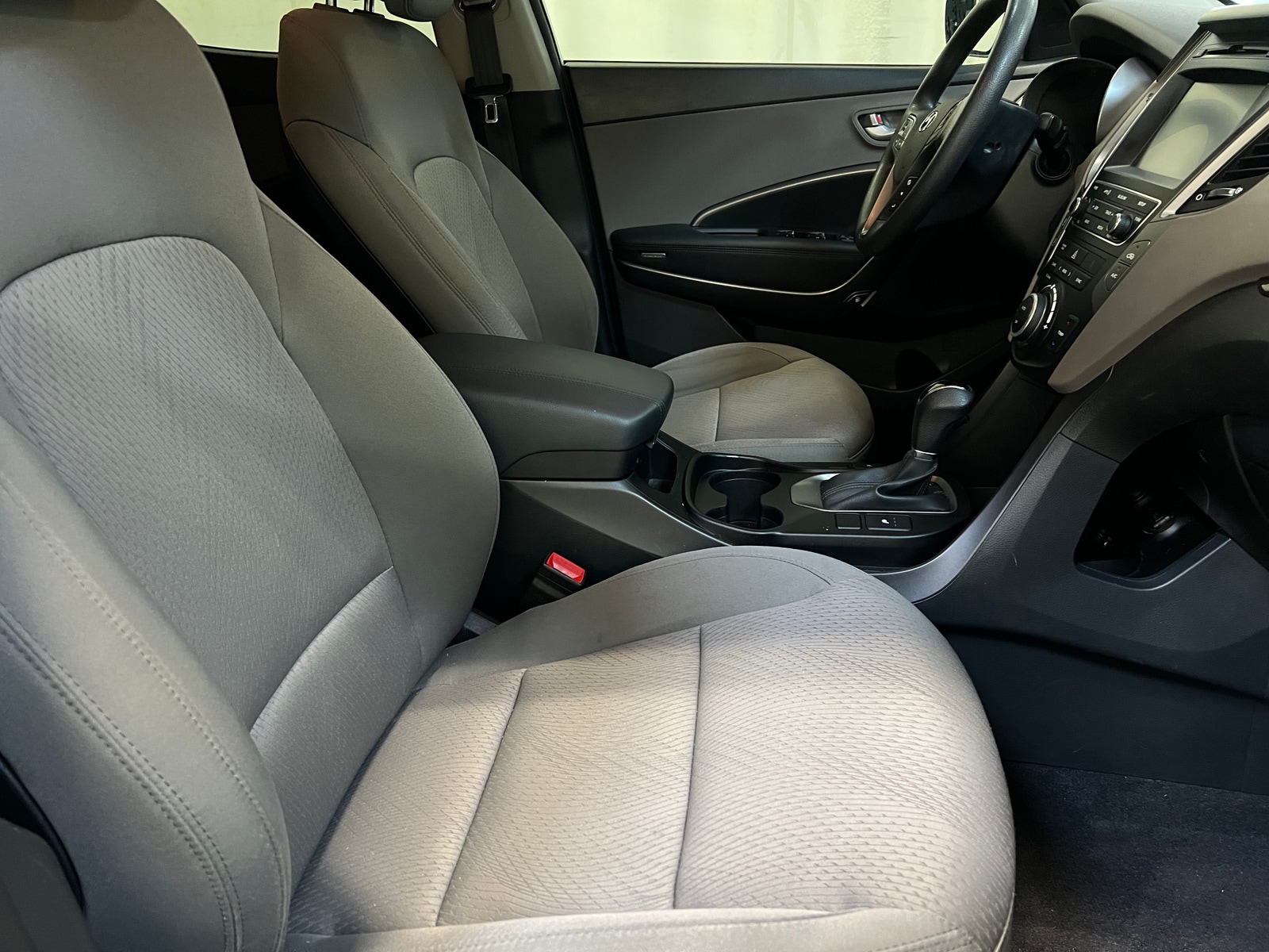 Thumbnail: 2018 Hyundai Santa Fe - 2