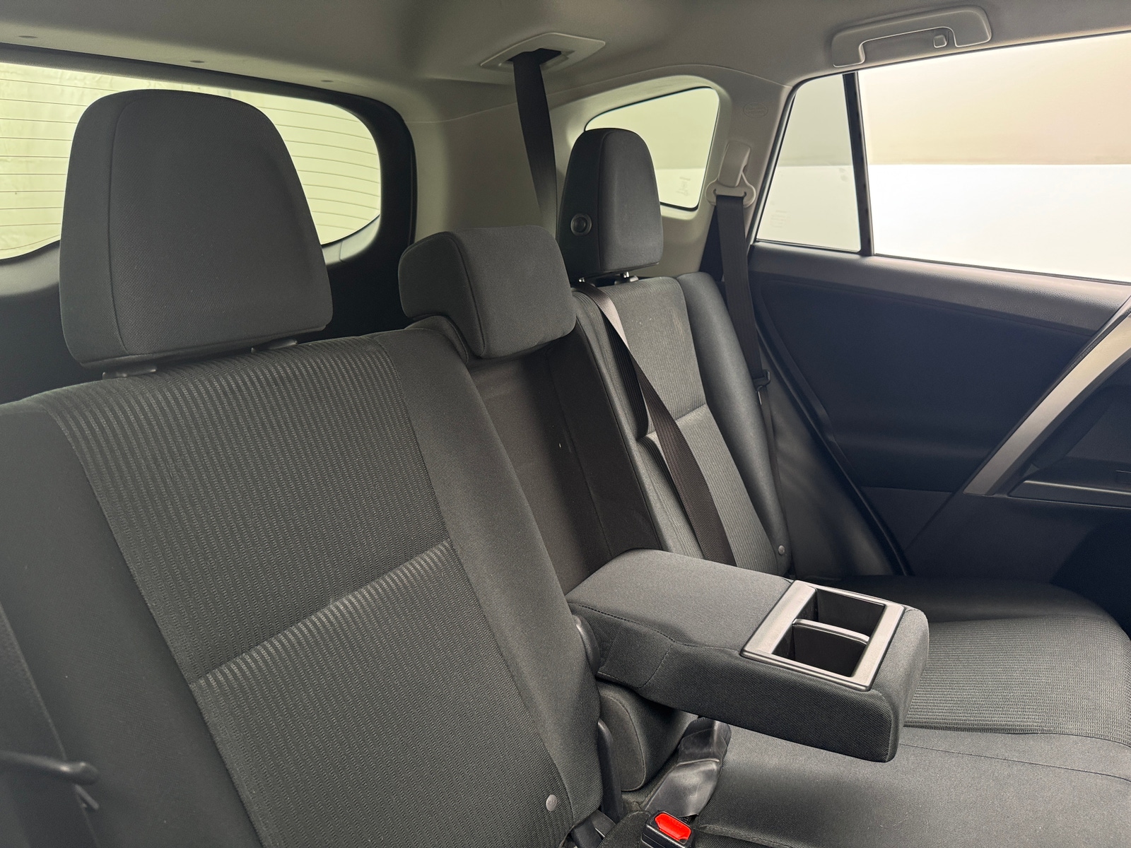 Thumbnail: 2017 Toyota RAV4 - 6