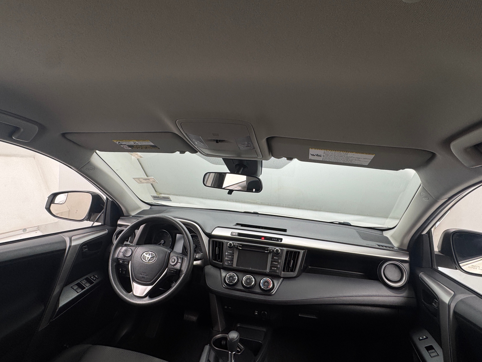 Thumbnail: 2017 Toyota RAV4 - 3
