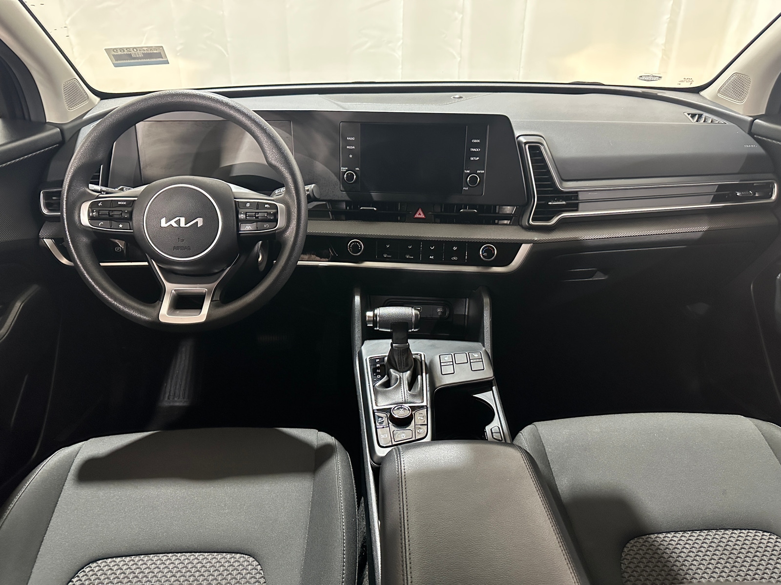 Thumbnail: 2023 Kia Sportage - 3