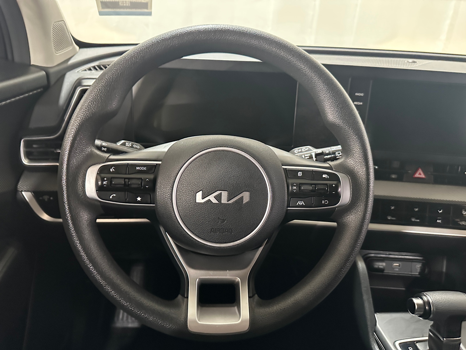 Thumbnail: 2023 Kia Sportage - 5
