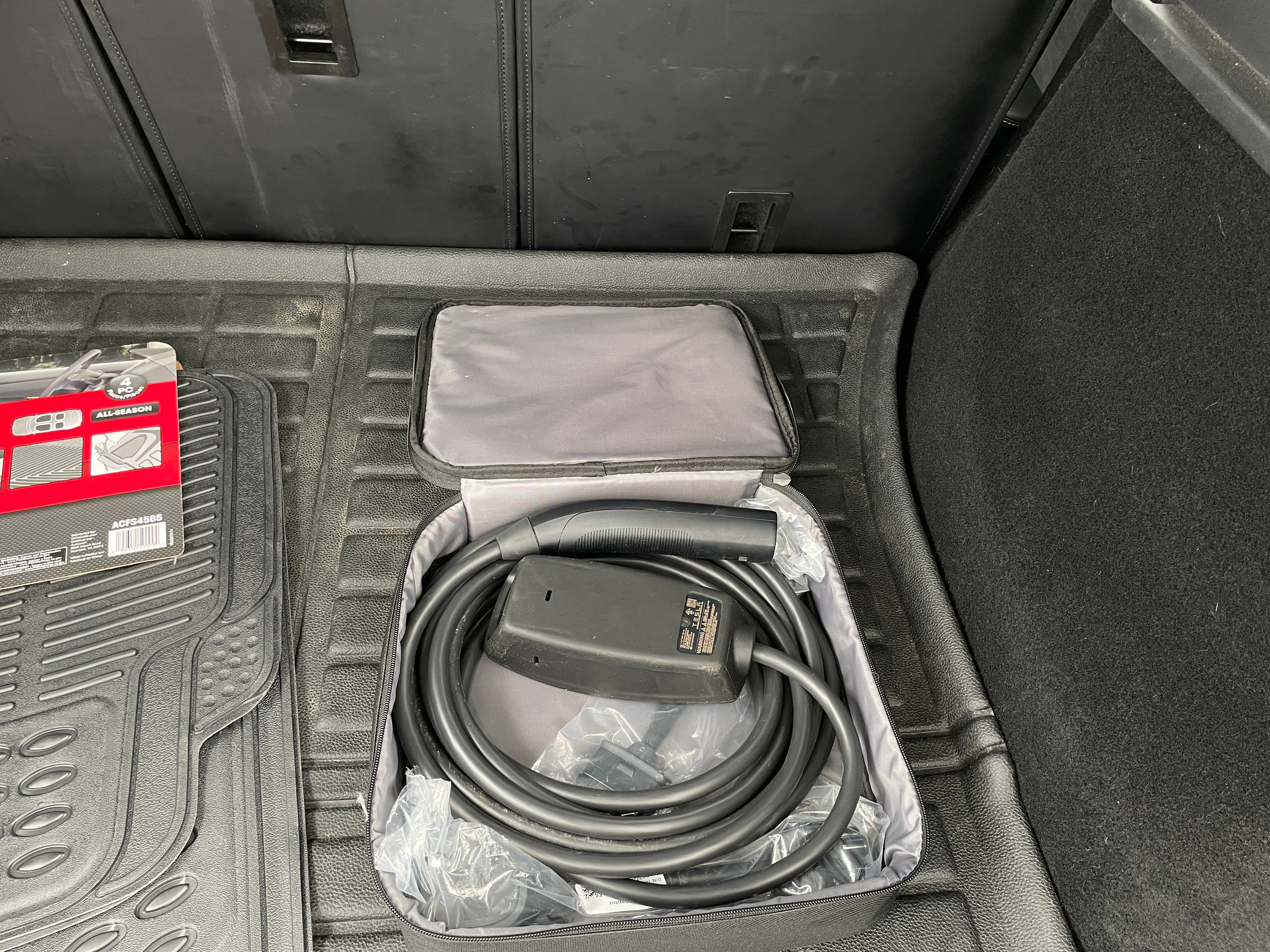 Used 2023 Tesla Model Y Long Range with VIN 7SAYGDEE1PF668379 for sale in Oak Creek, WI