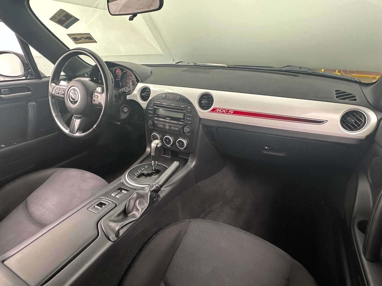 Thumbnail: 2015 Mazda MX-5 Miata - 3