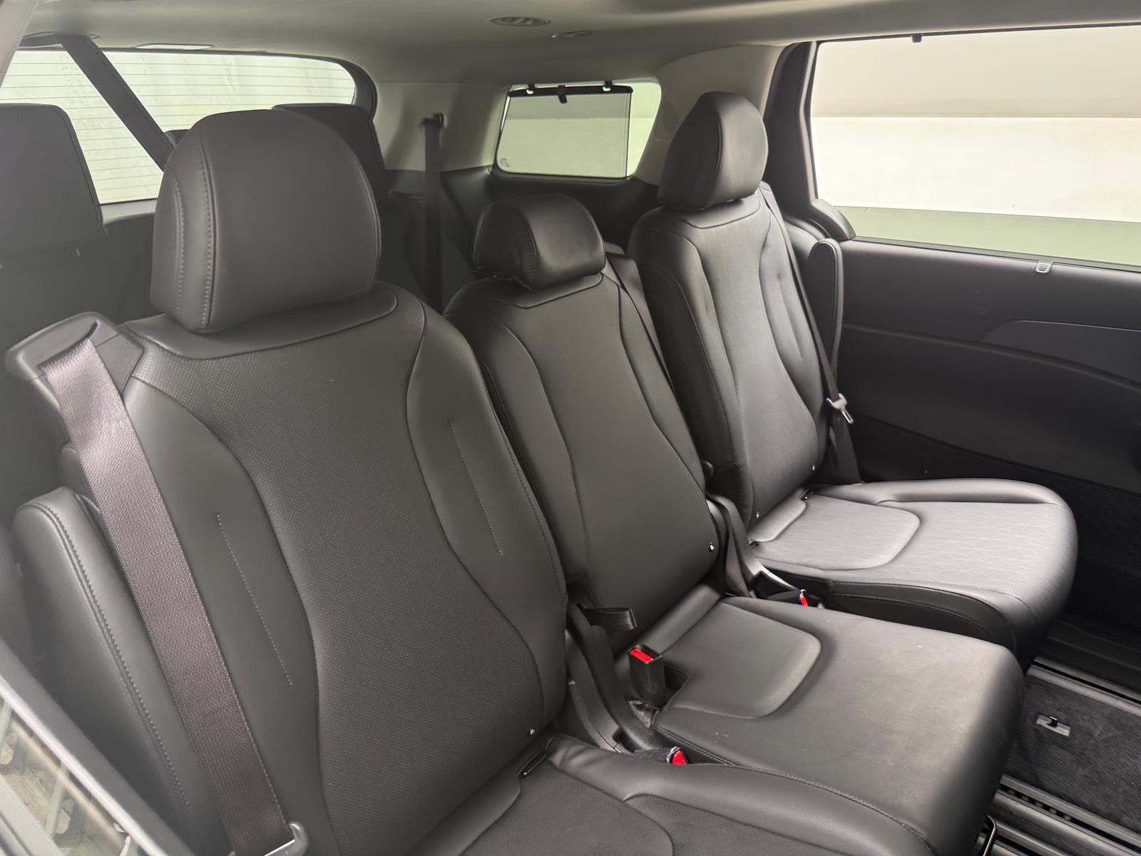 Thumbnail: 2025 Kia Carnival - 5