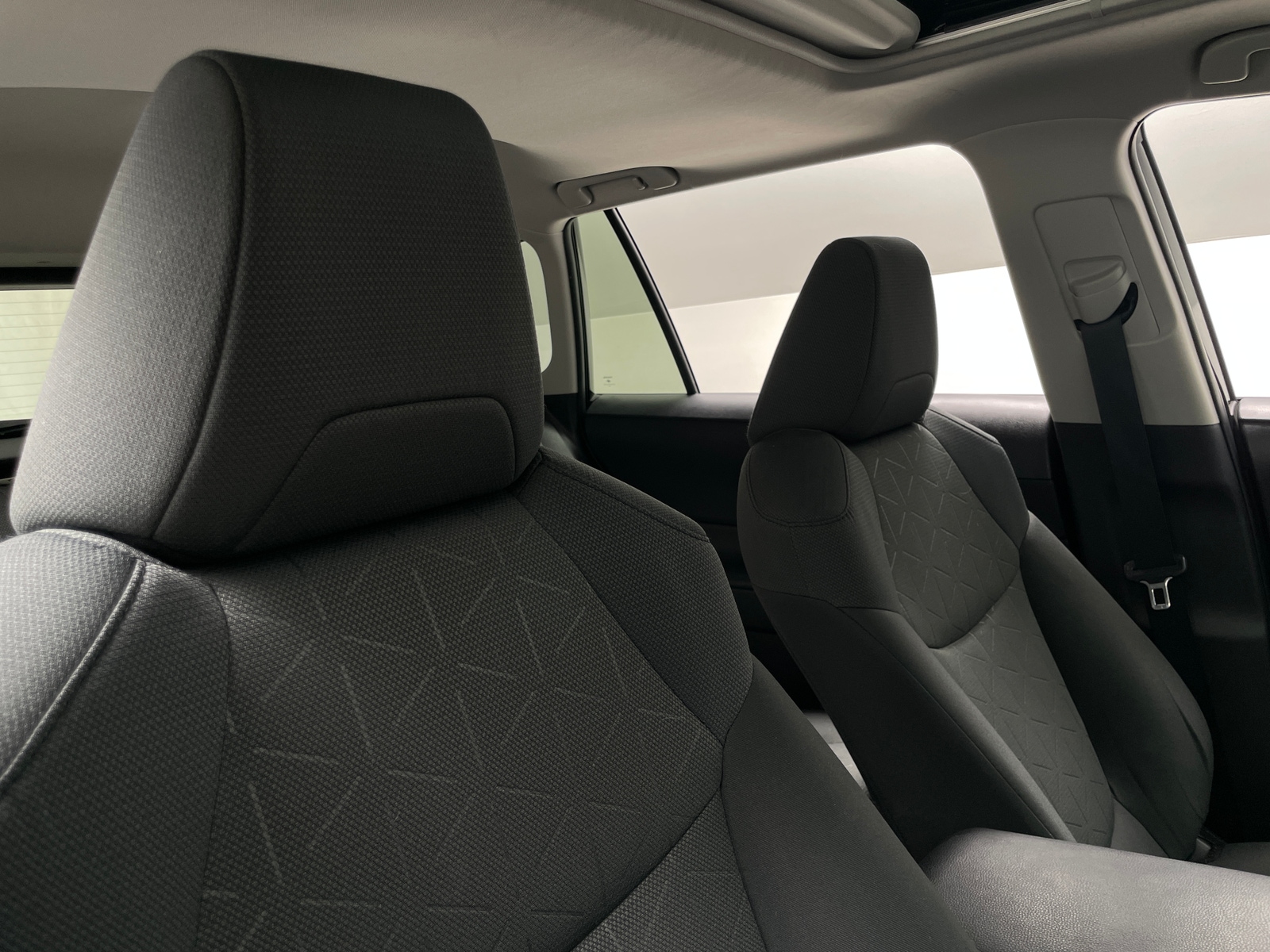 Thumbnail: 2022 Toyota RAV4 - 2