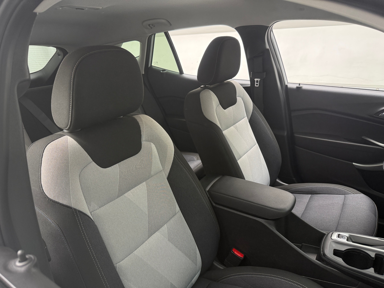 Thumbnail: 2025 Chevrolet Trax - 2