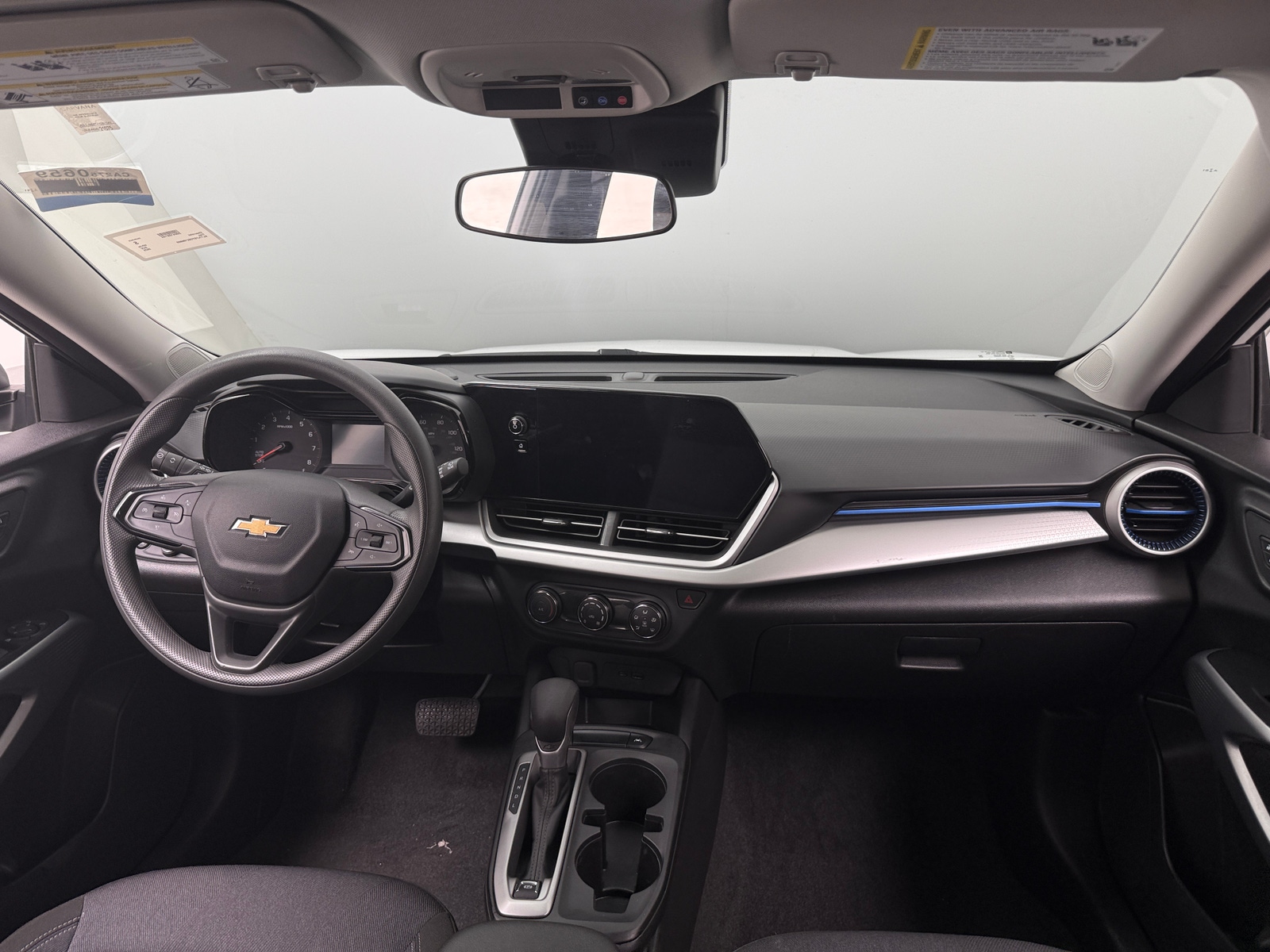 Thumbnail: 2025 Chevrolet Trax - 3