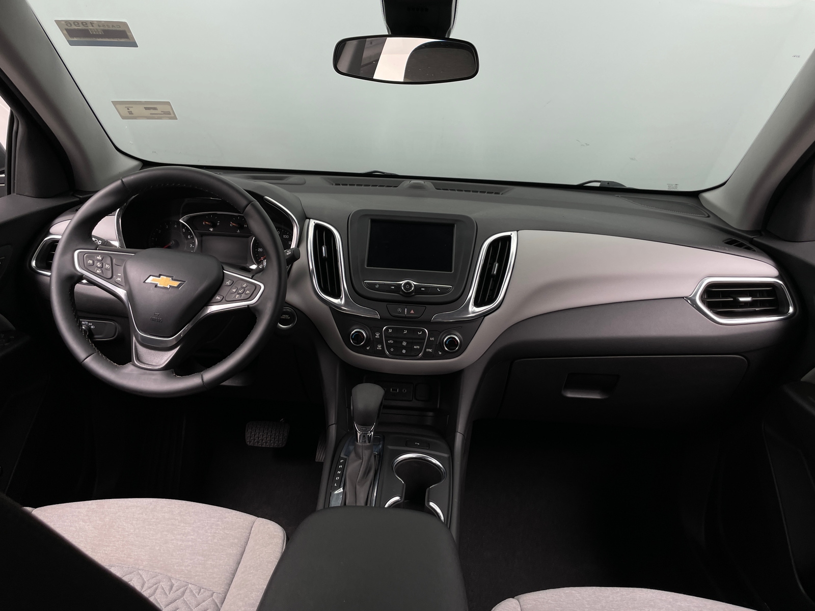 Thumbnail: 2023 Chevrolet Equinox - 3