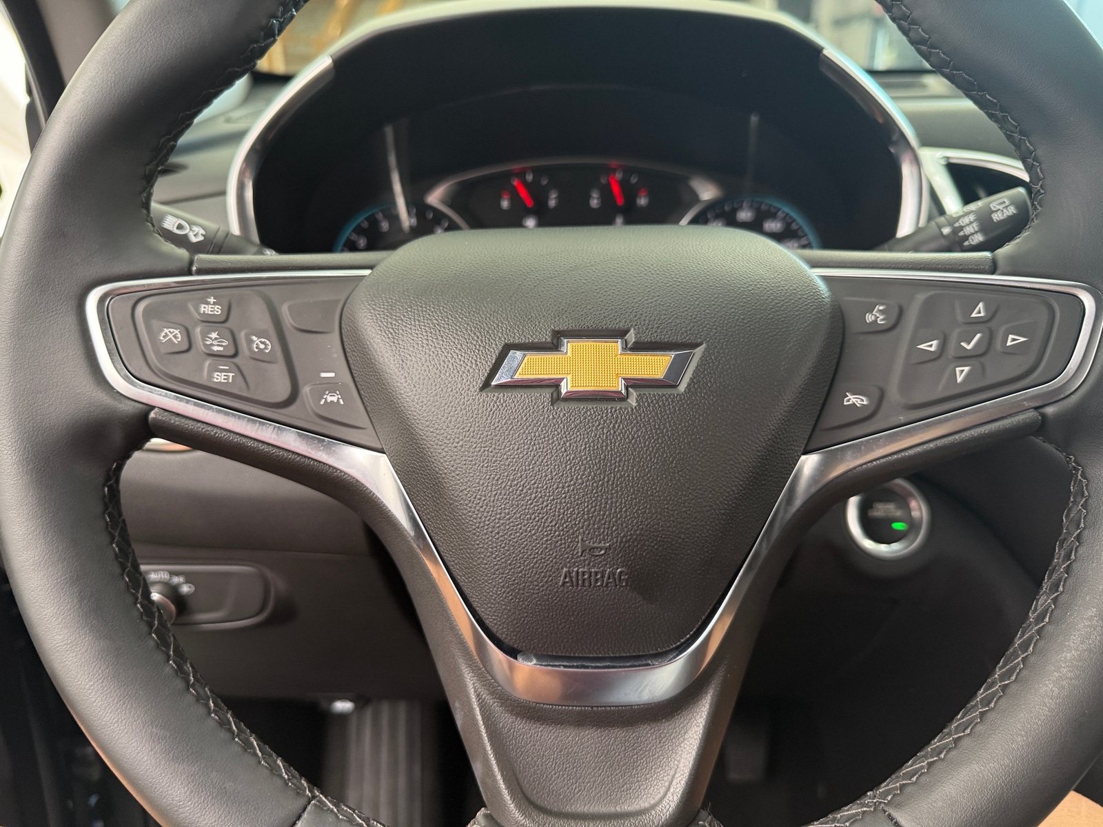 Thumbnail: 2024 Chevrolet Equinox - 5