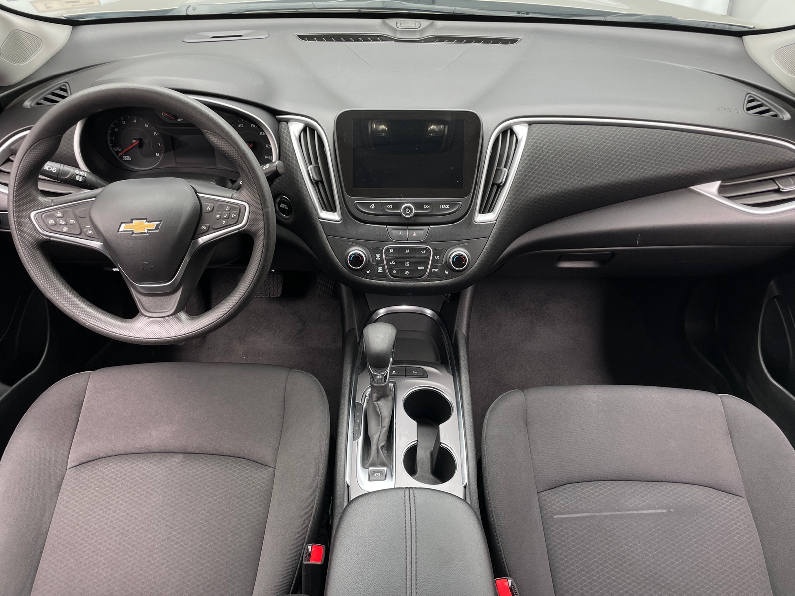 Thumbnail: 2024 Chevrolet Malibu - 3