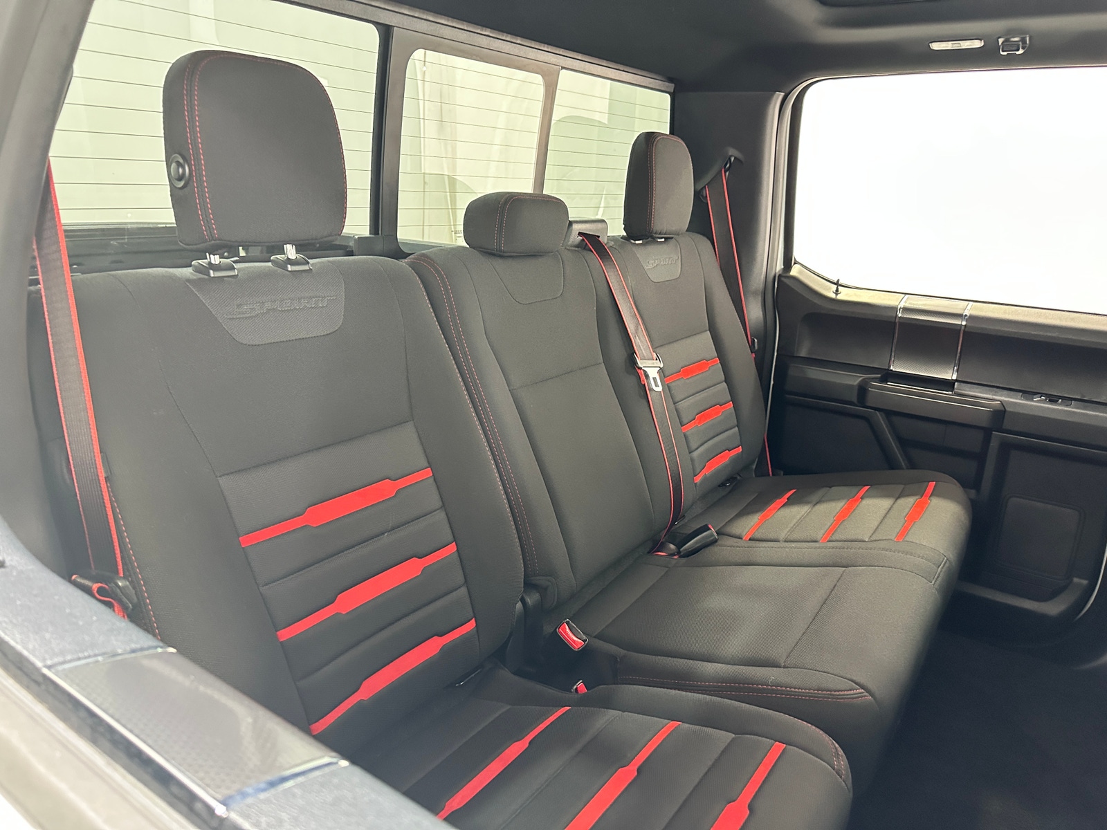 Thumbnail: 2017 Ford Econoline - 6