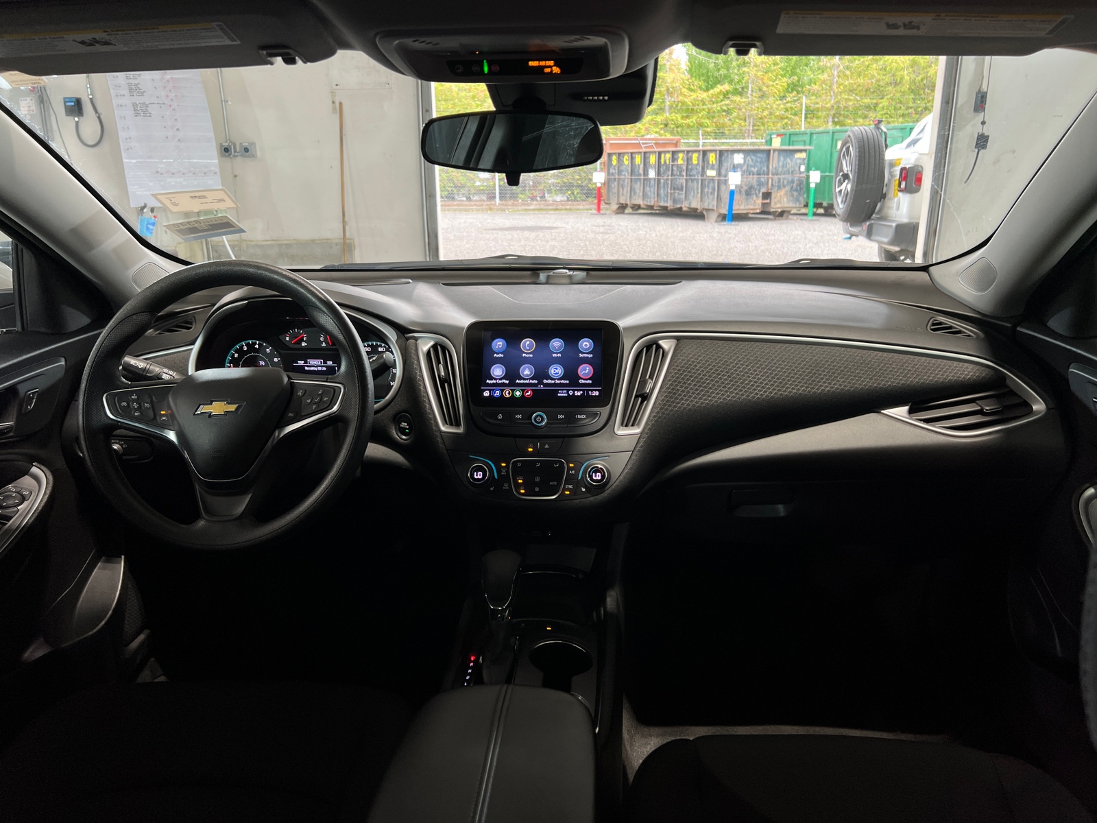 Thumbnail: 2024 Chevrolet Malibu - 3