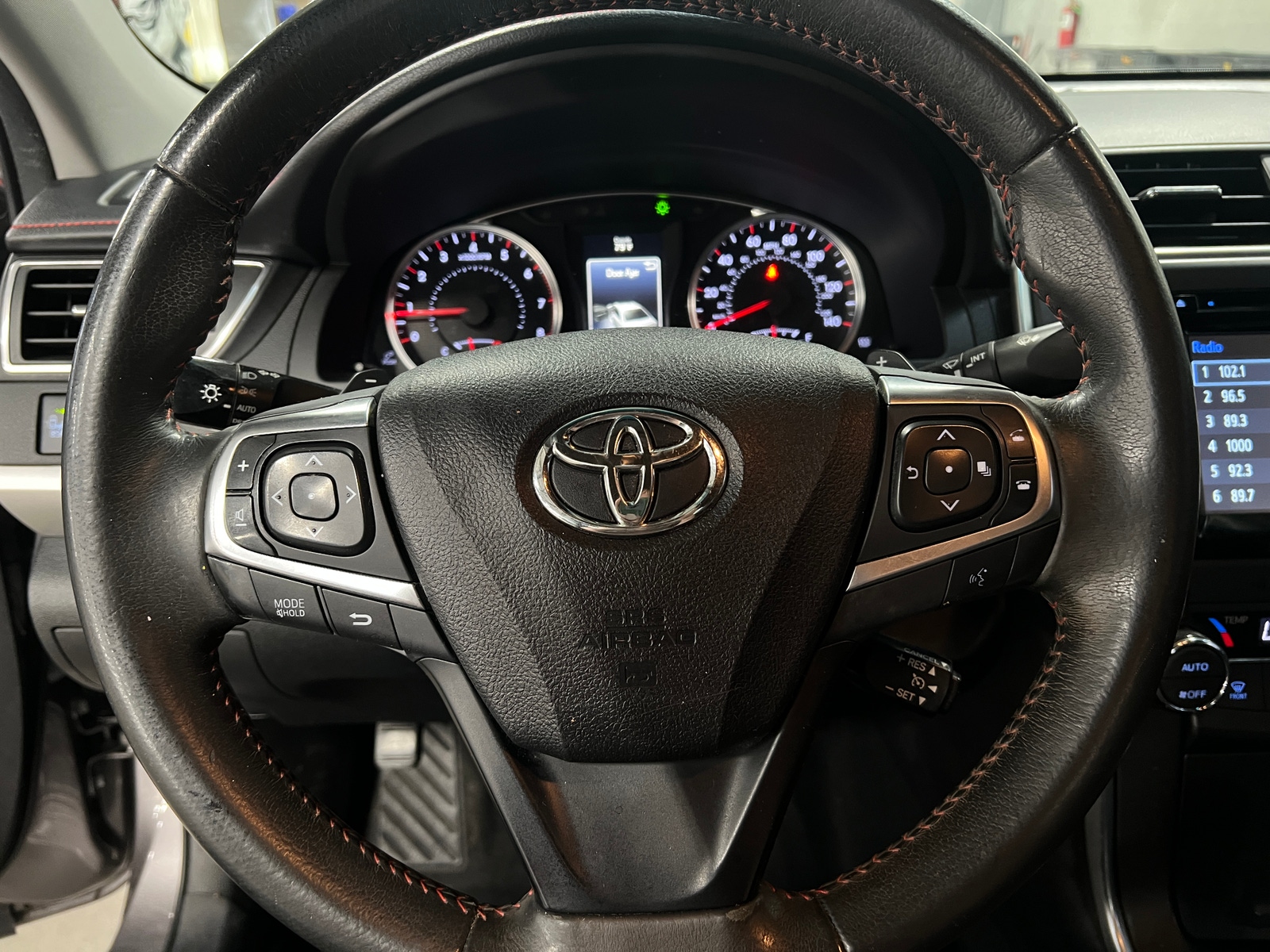 Thumbnail: 2017 Toyota Camry - 5