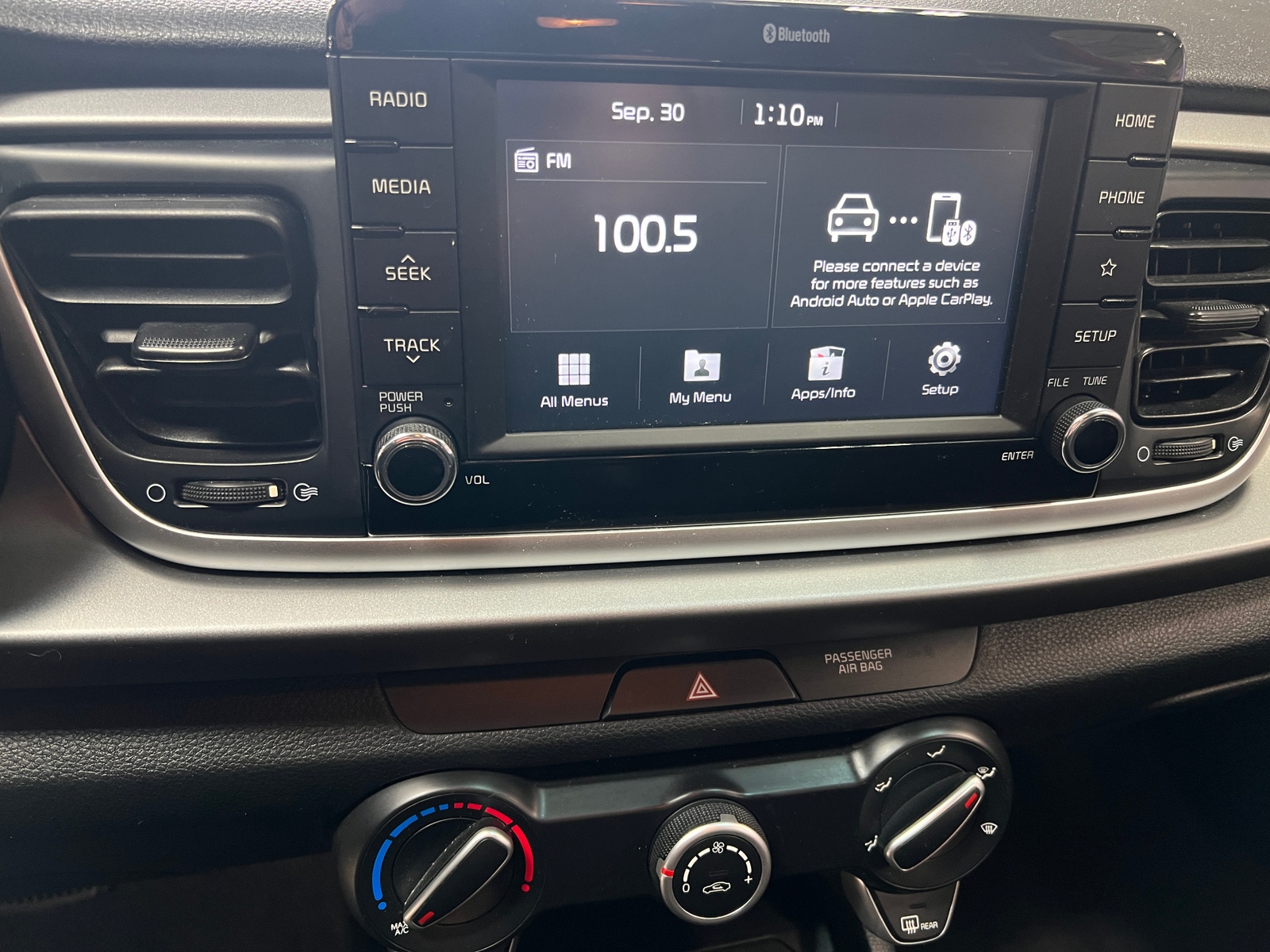 Thumbnail: 2020 Kia Rio - 4