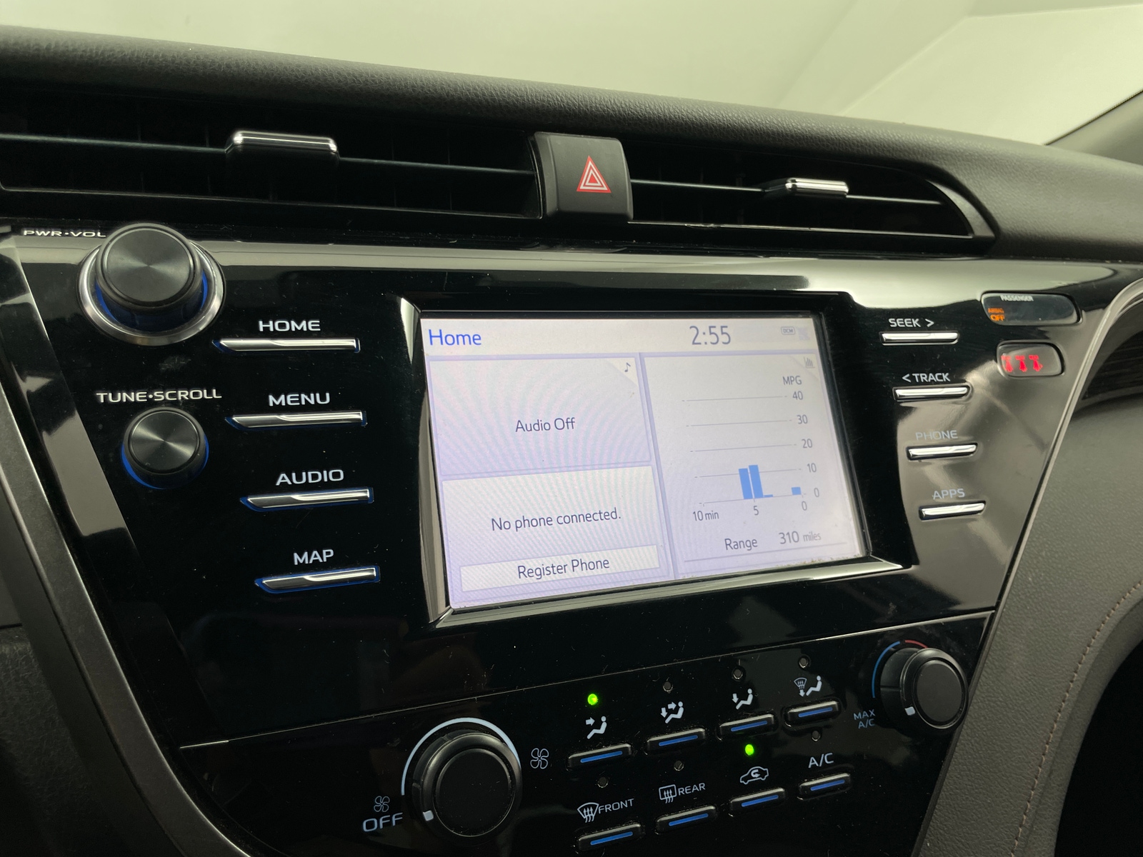 Thumbnail: 2019 Toyota Camry - 4