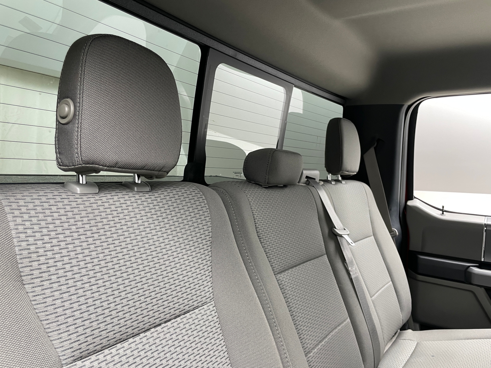Thumbnail: 2018 Ford Econoline - 6