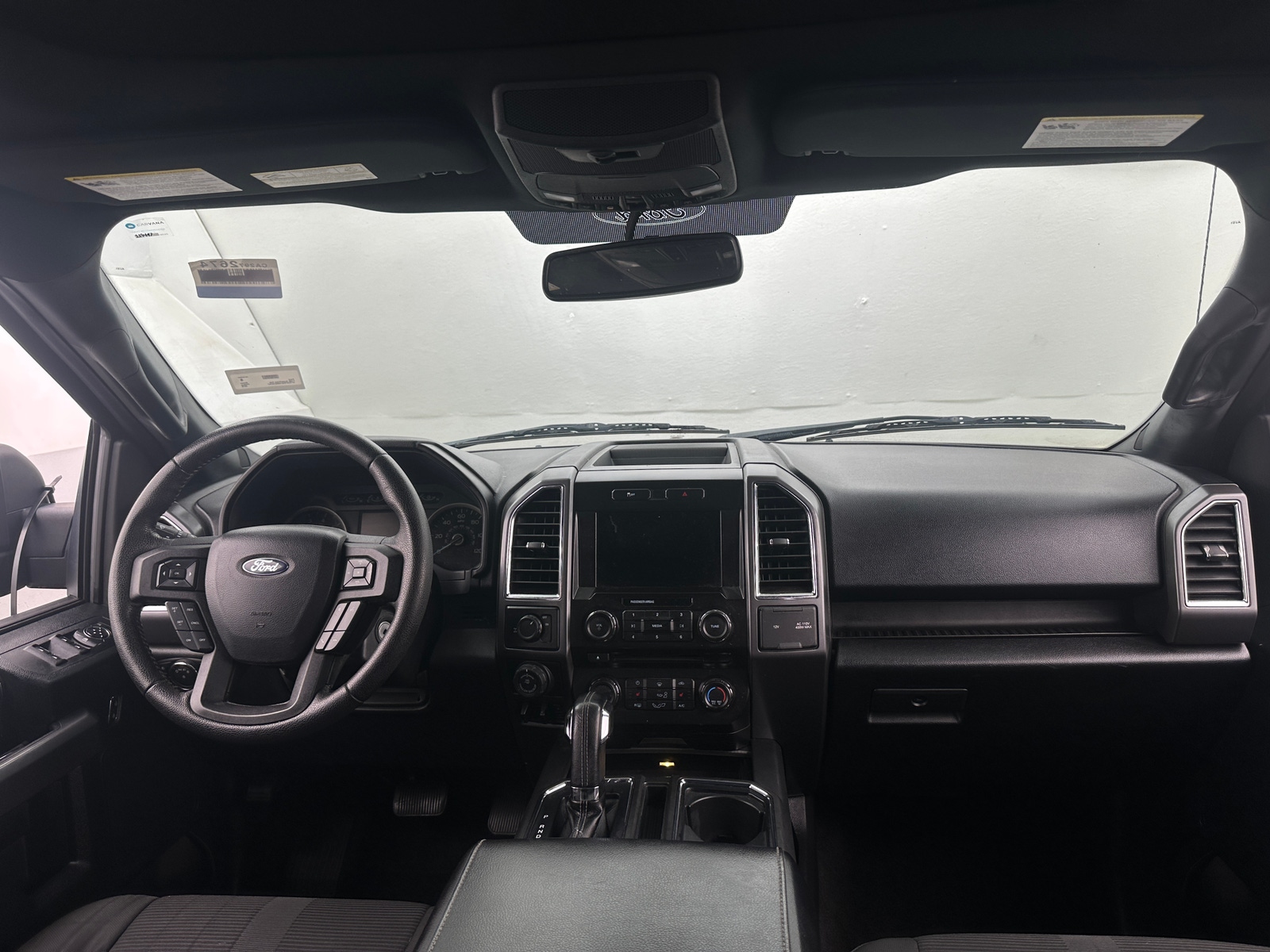Thumbnail: 2016 Ford Econoline - 3